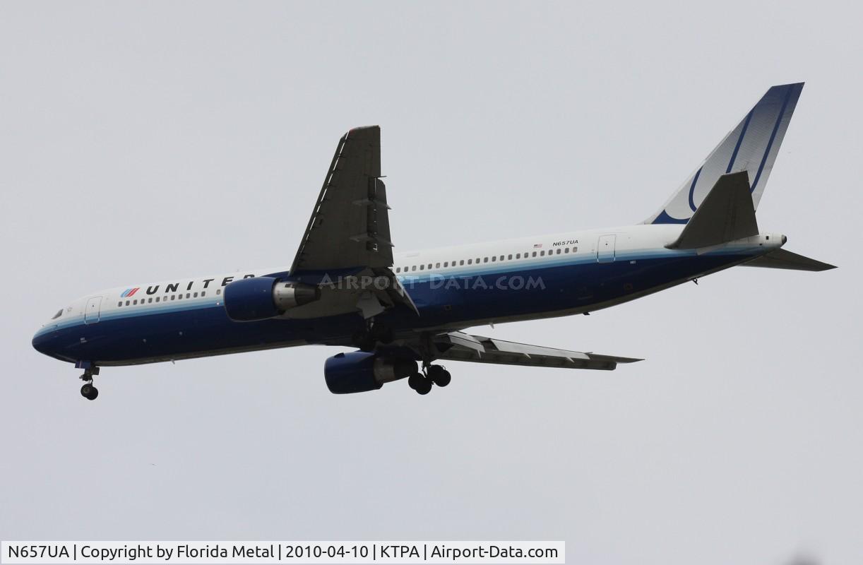 N657UA, 1993 Boeing 767-322 C/N 27112, TPA 2010