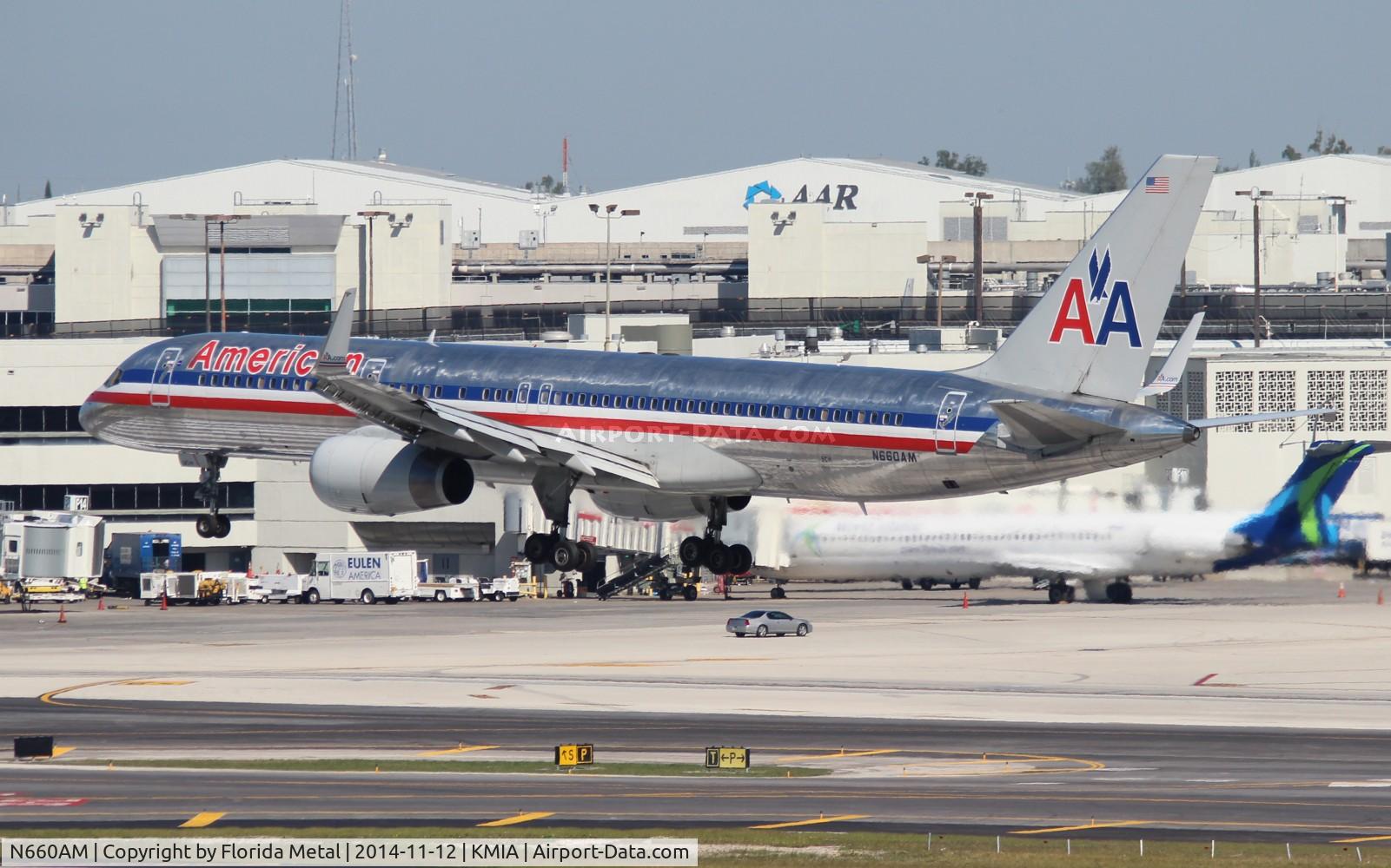 N660AM, 1992 Boeing 757-223 C/N 25294, MIA 2014