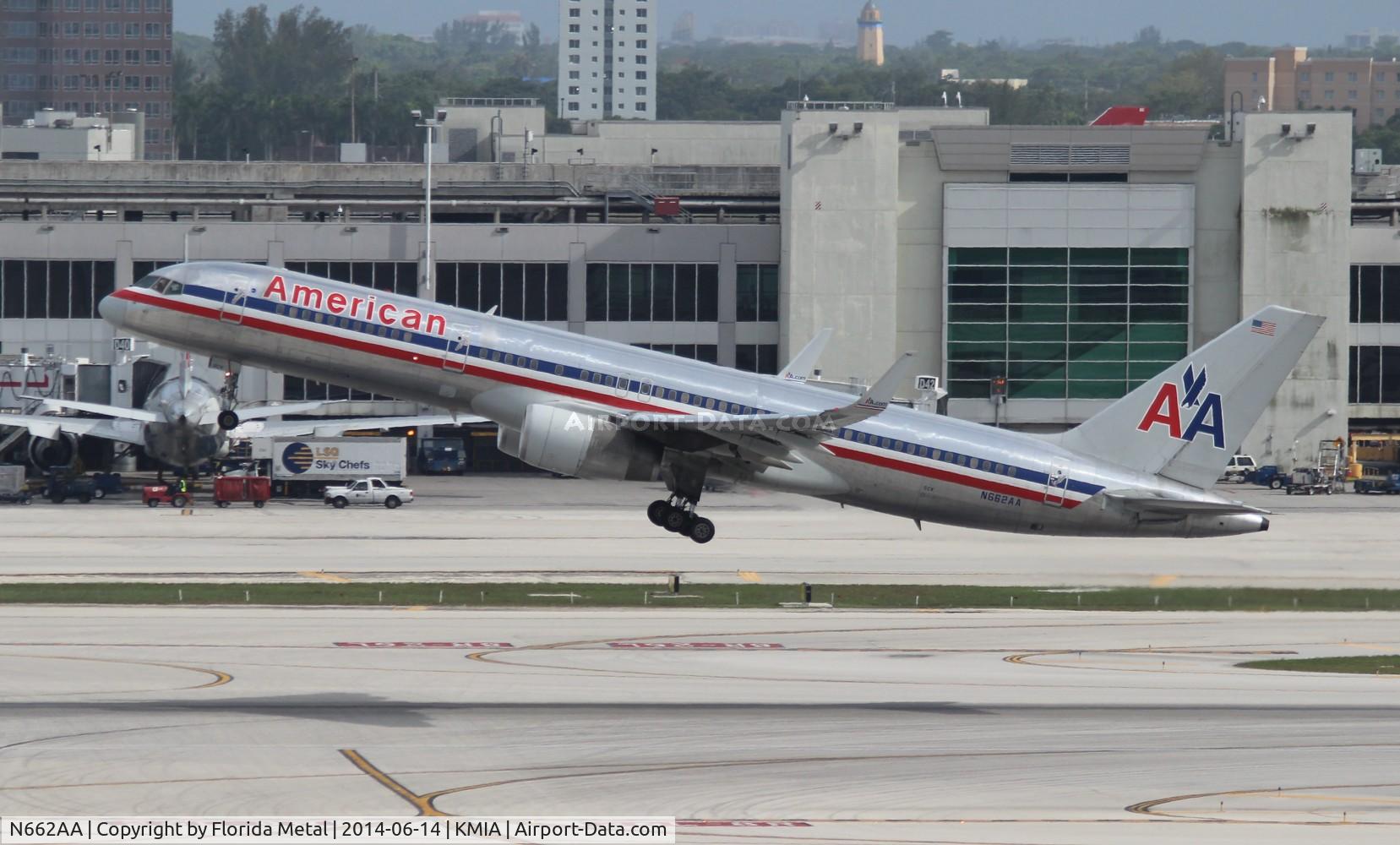 N662AA, 1992 Boeing 757-223 C/N 25296, MIA 2014