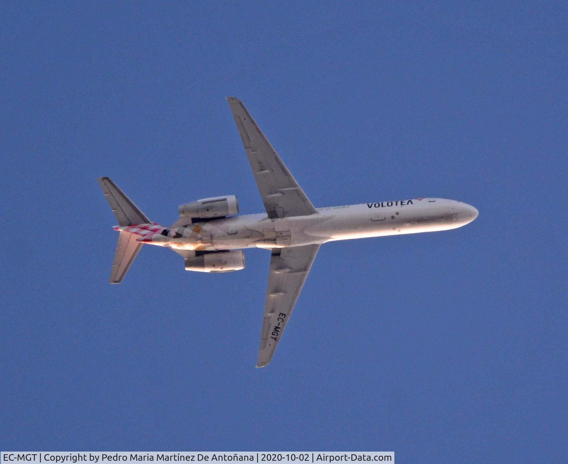 EC-MGT, 2001 Boeing 717-23S C/N 55066, Ventas de Armentia - Condado de Treviño - España
