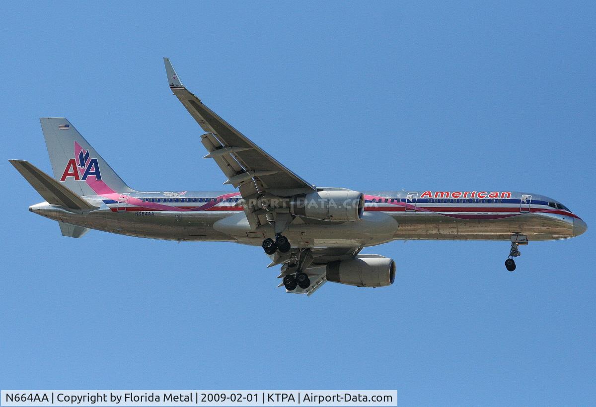 N664AA, 1992 Boeing 757-223 C/N 25298, TPA 2009