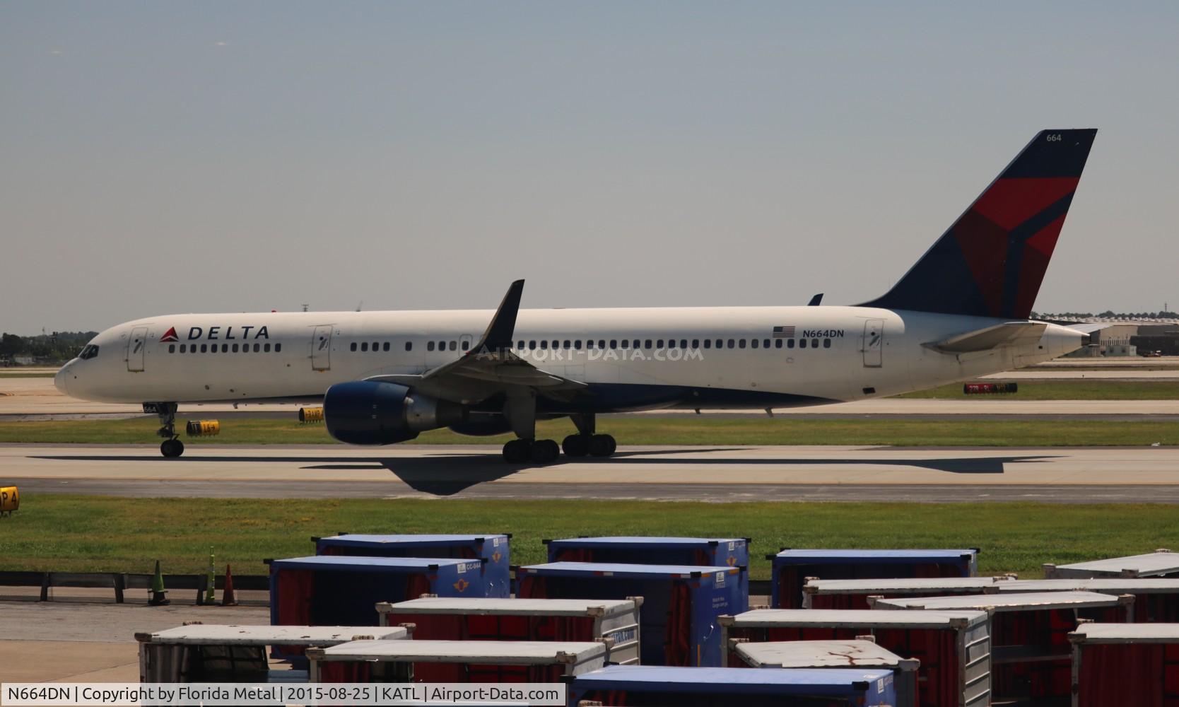 N664DN, 1991 Boeing 757-232 C/N 25012, ATL 2015