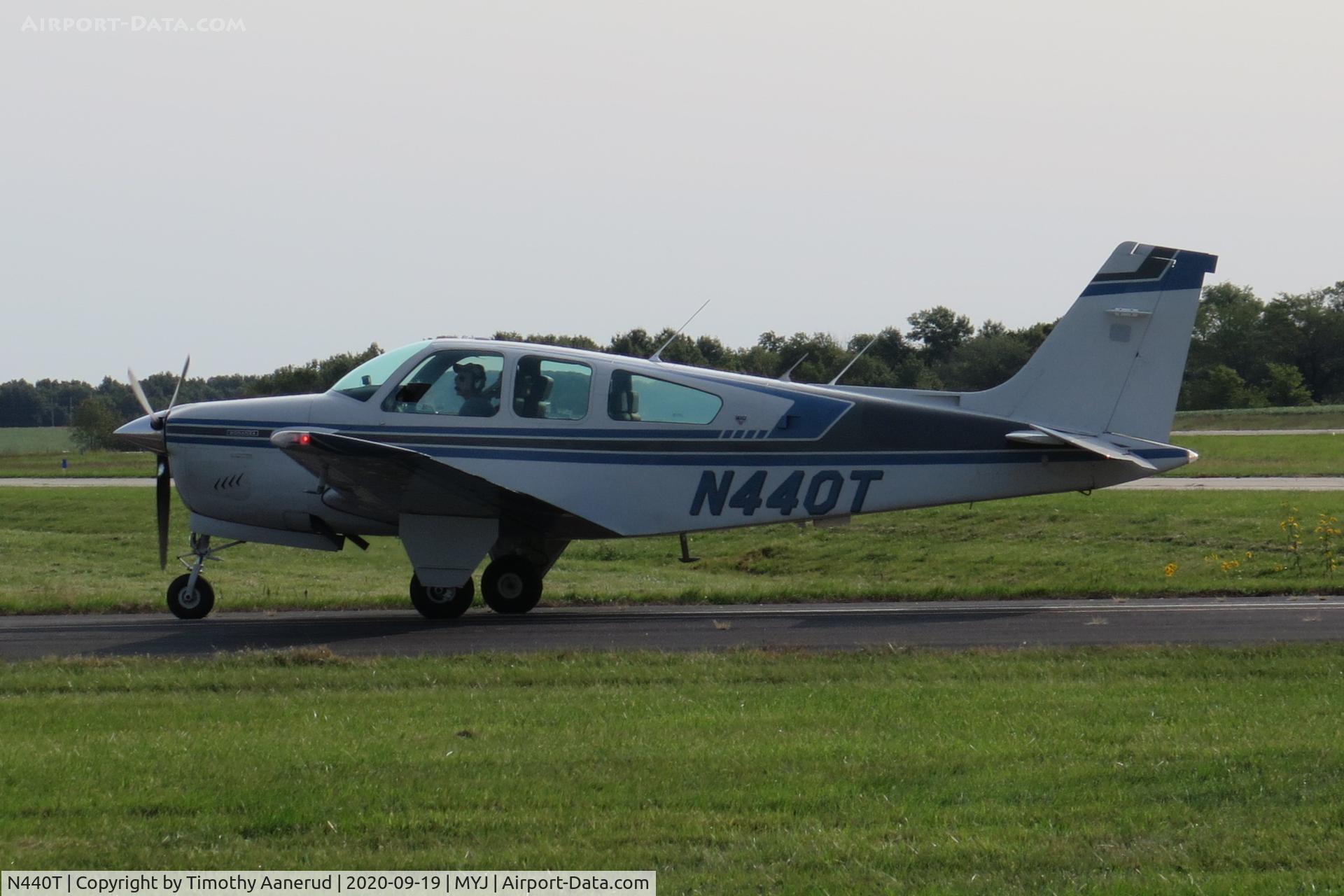 N440T, 1976 Beech F33A Bonanza C/N CE-681, 1976 Beech F33A, c/n: CE-681