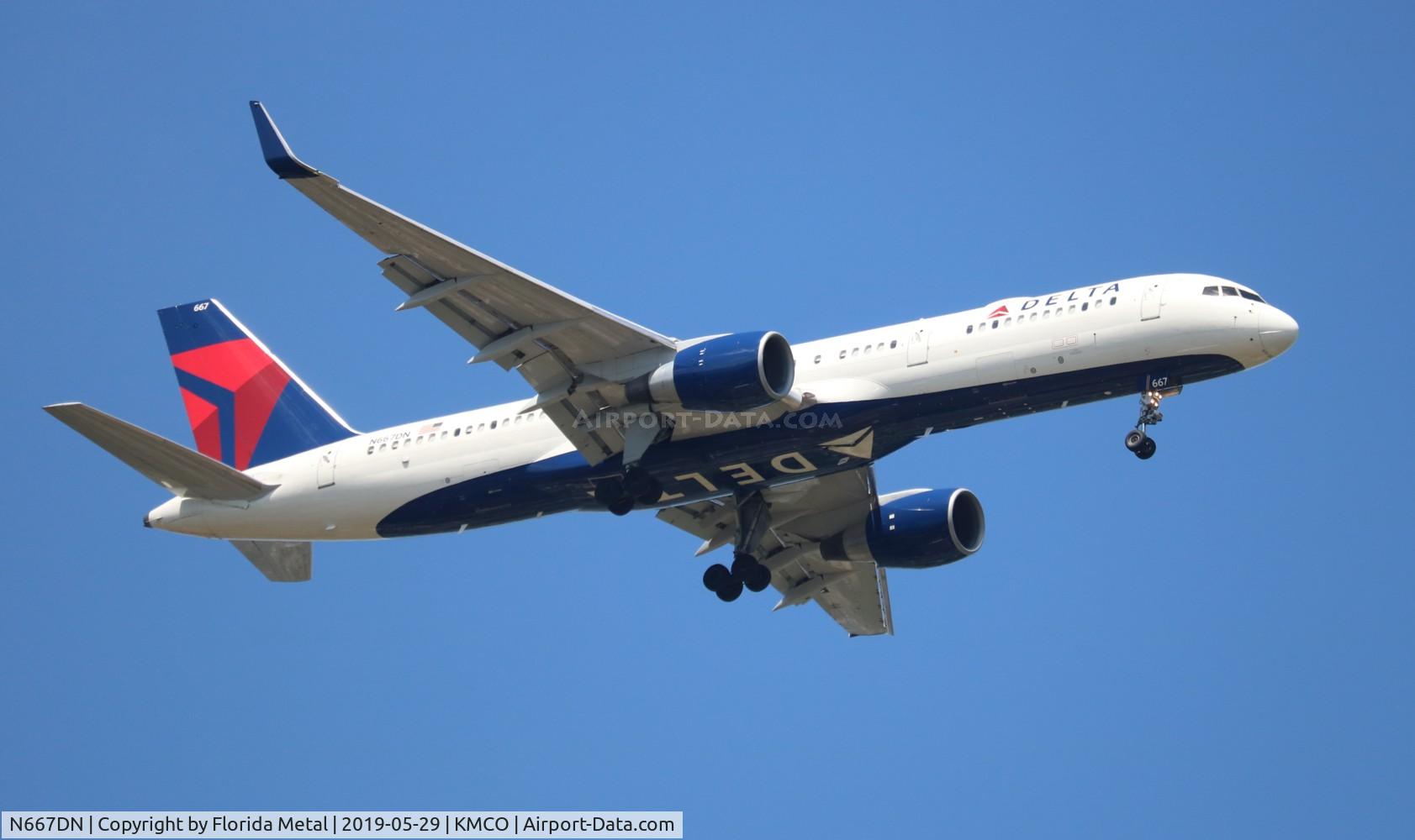 N667DN, 1991 Boeing 757-232 C/N 25035, MCO 2019