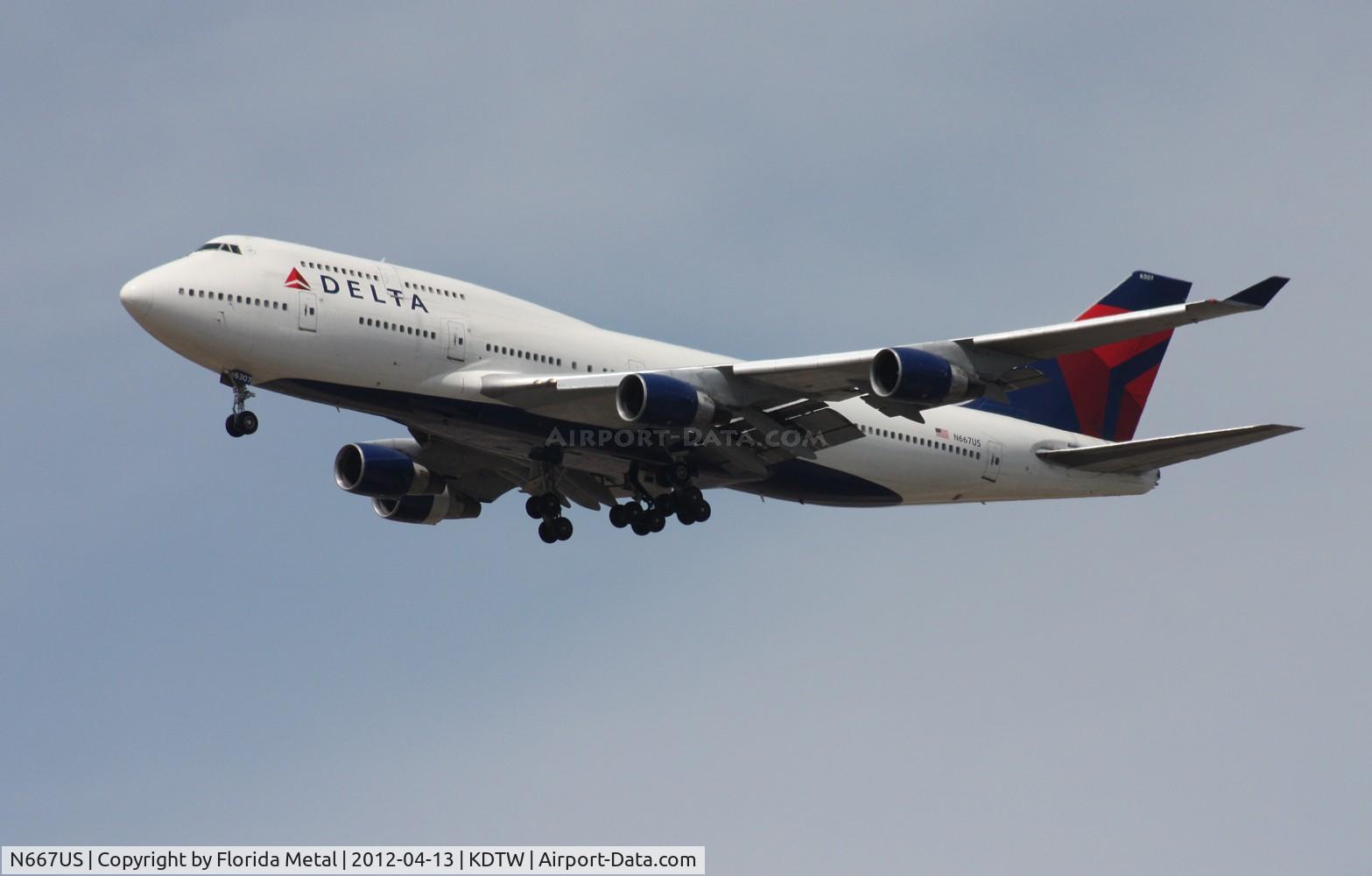 N667US, 1990 Boeing 747-451 C/N 24222, DTW 2012