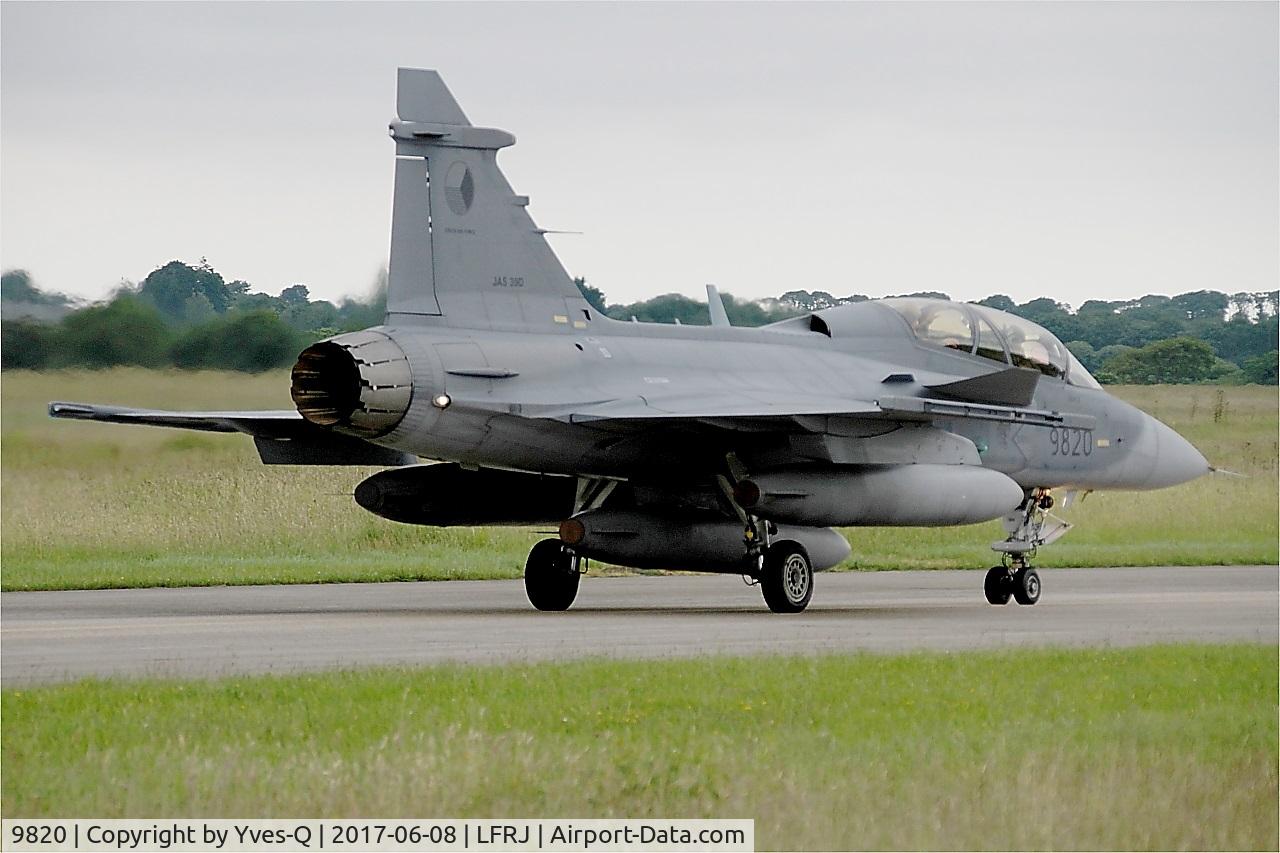 9820, 2005 Saab JAS-39D Gripen C/N 39820, Saab JAS-39D Gripen, Taxiing to flight line, Landivisiau Naval Air Base (LFRJ) Tiger Meet 2017