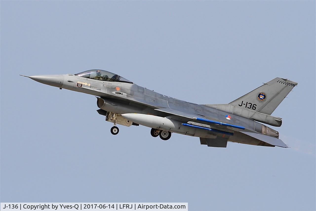 J-136, Fokker F-16AM Fighting Falcon C/N 6D-126, Fokker F-16AM Fighting Falcon, Climbing from rwy 08, Landivisiau Naval Air Base (LFRJ) Tiger Meet 2017