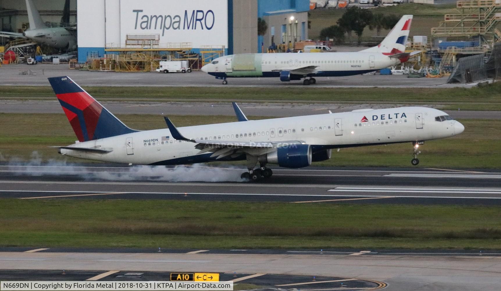 N669DN, 1991 Boeing 757-232 C/N 25142, TPA 2018