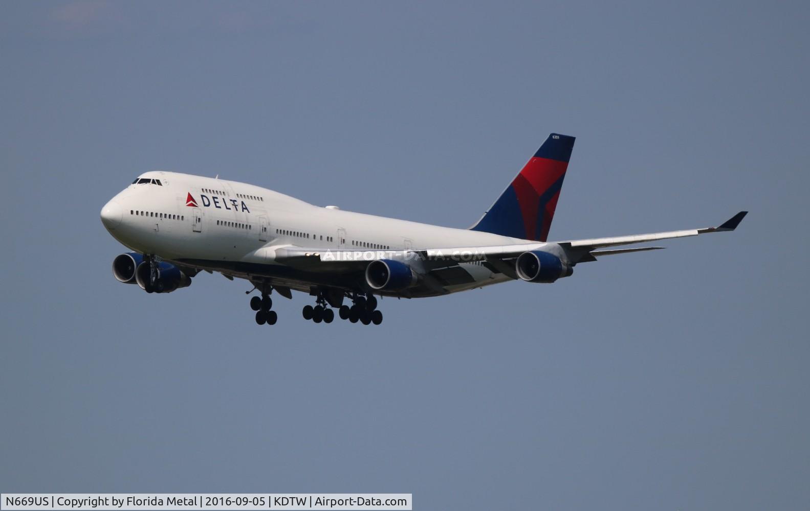 N669US, 1990 Boeing 747-451 C/N 24224, DTW 2016