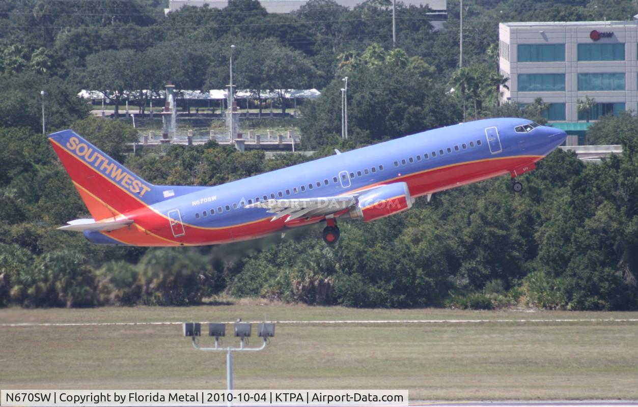N670SW, 1988 Boeing 737-3G7 C/N 23784, TPA 2010
