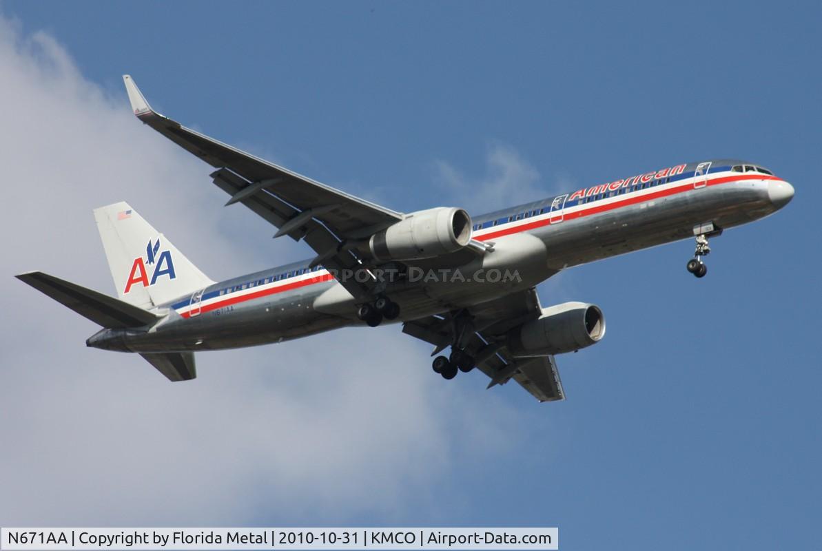 N671AA, 1992 Boeing 757-223 C/N 25336, MCO 2010