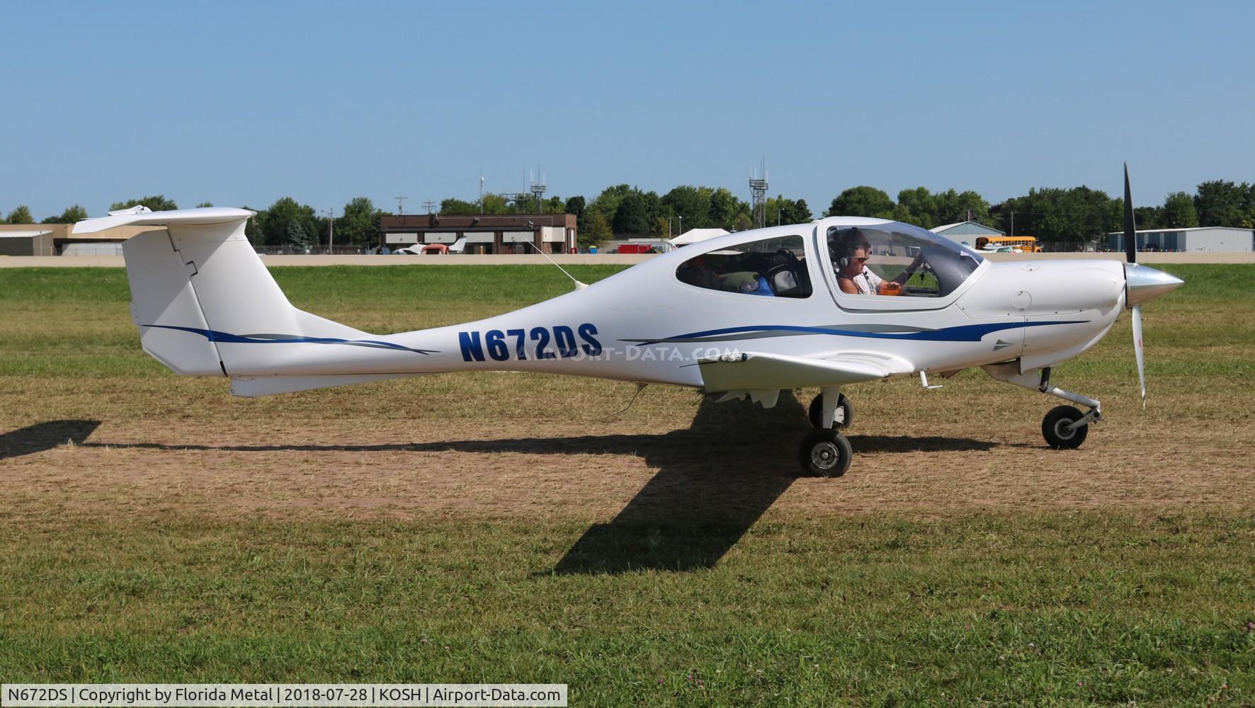 N672DS, 2006 Diamond DA-40 Diamond Star C/N 40.672, OSH 2018