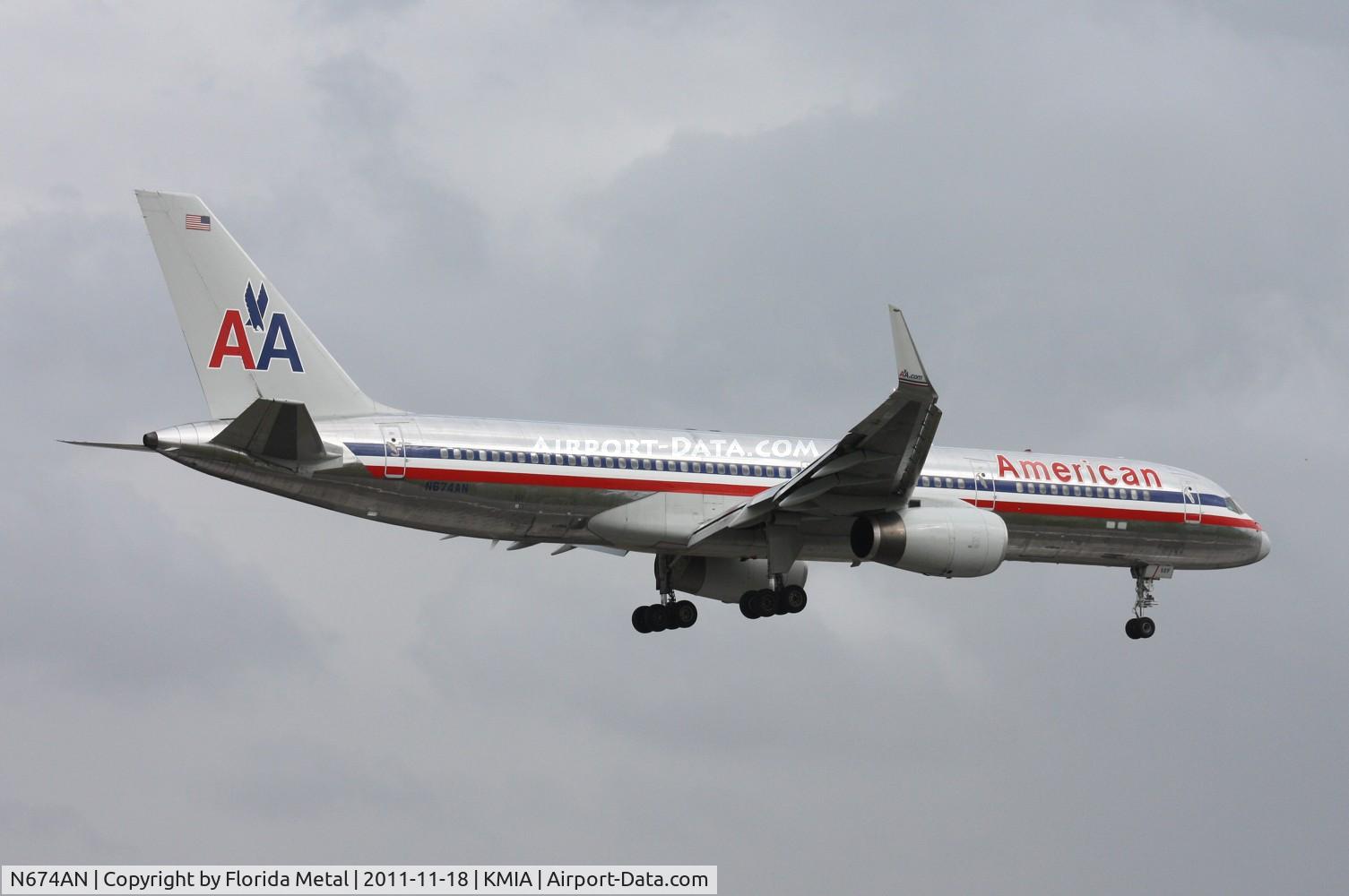 N674AN, 1998 Boeing 757-223 C/N 29424, MIA 2011