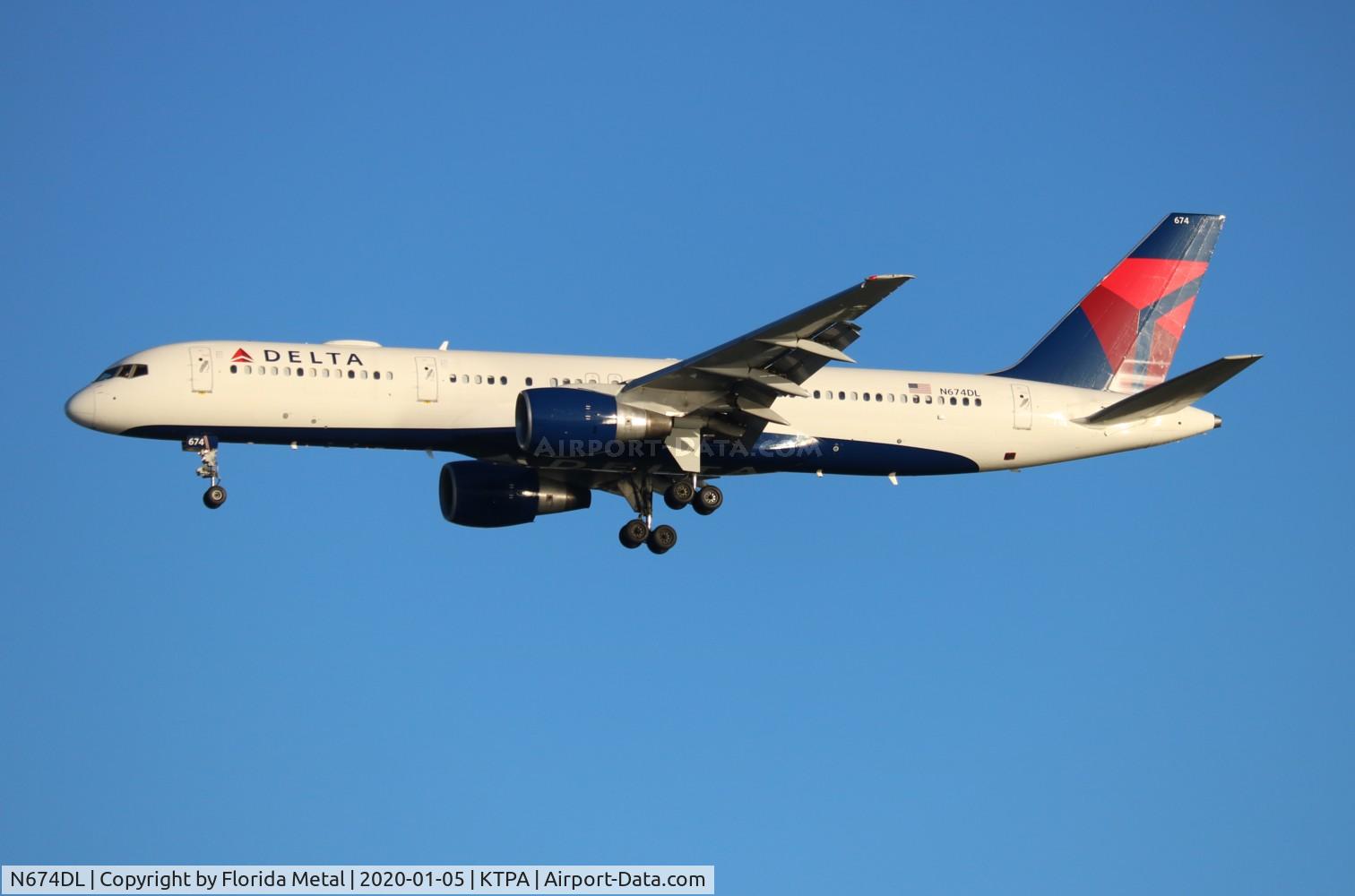 N674DL, 1992 Boeing 757-232 C/N 25979, TPA 2020