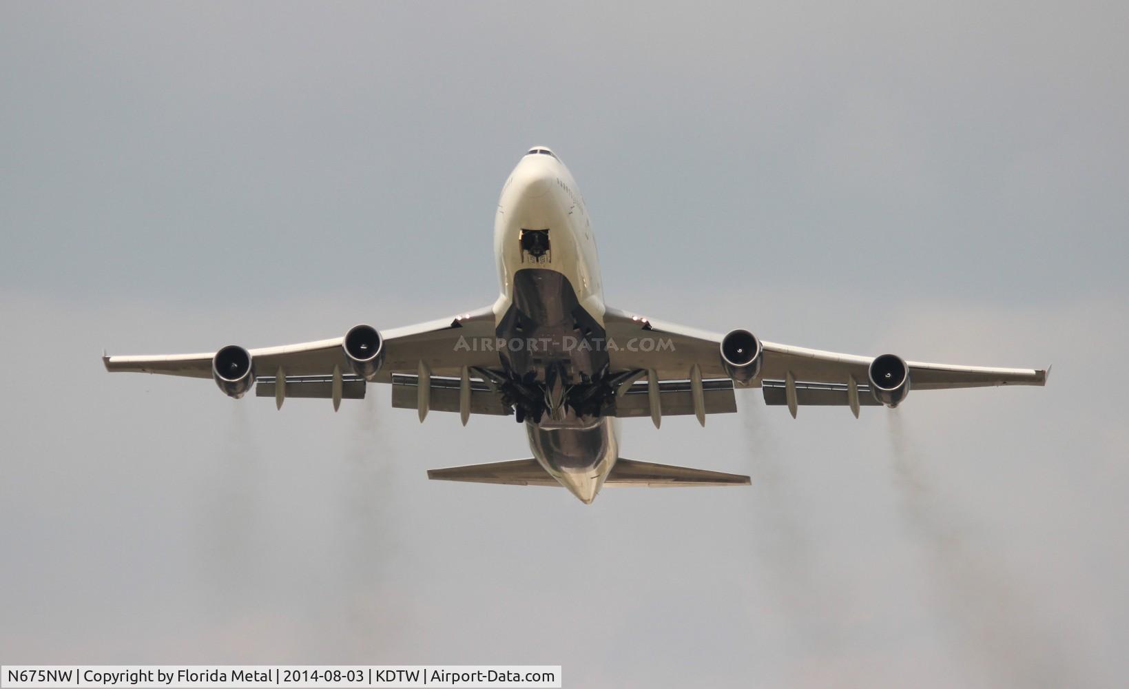 N675NW, 2002 Boeing 747-451 C/N 33001, DTW 2014