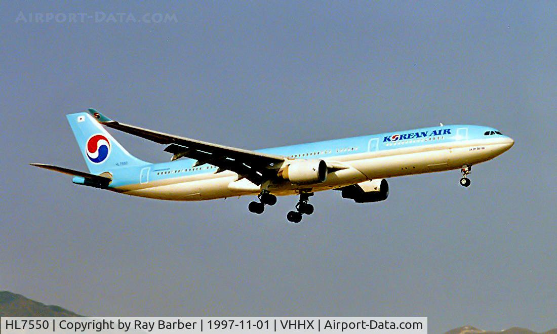 HL7550, Airbus A330-322 C/N 162, HL7550   A330-322 [162] (Korean Air) Hong Kong Kai-Tak~B 01/11/1997