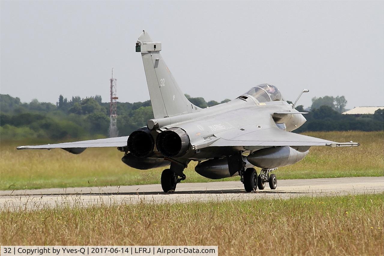 32, Dassault Rafale M C/N 32, Dassault Rafale M, Taxiing to flight line, Landivisiau Naval Air Base (LFRJ) Tiger Meet 2017
