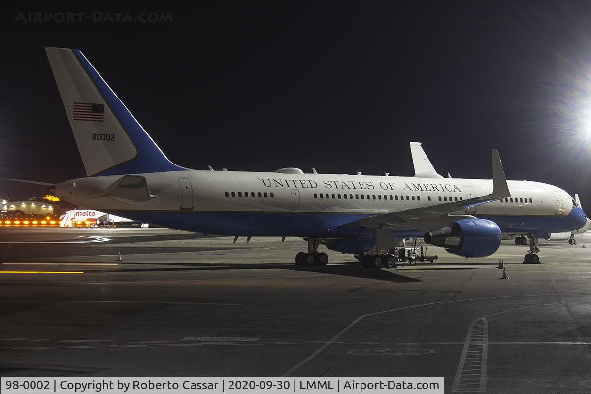 98-0002, 1998 Boeing C-32A (757-200) C/N 29026, Park 9