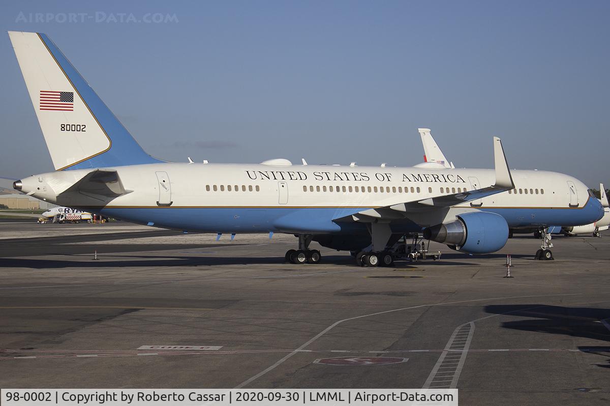 98-0002, 1998 Boeing C-32A (757-200) C/N 29026, Park 9