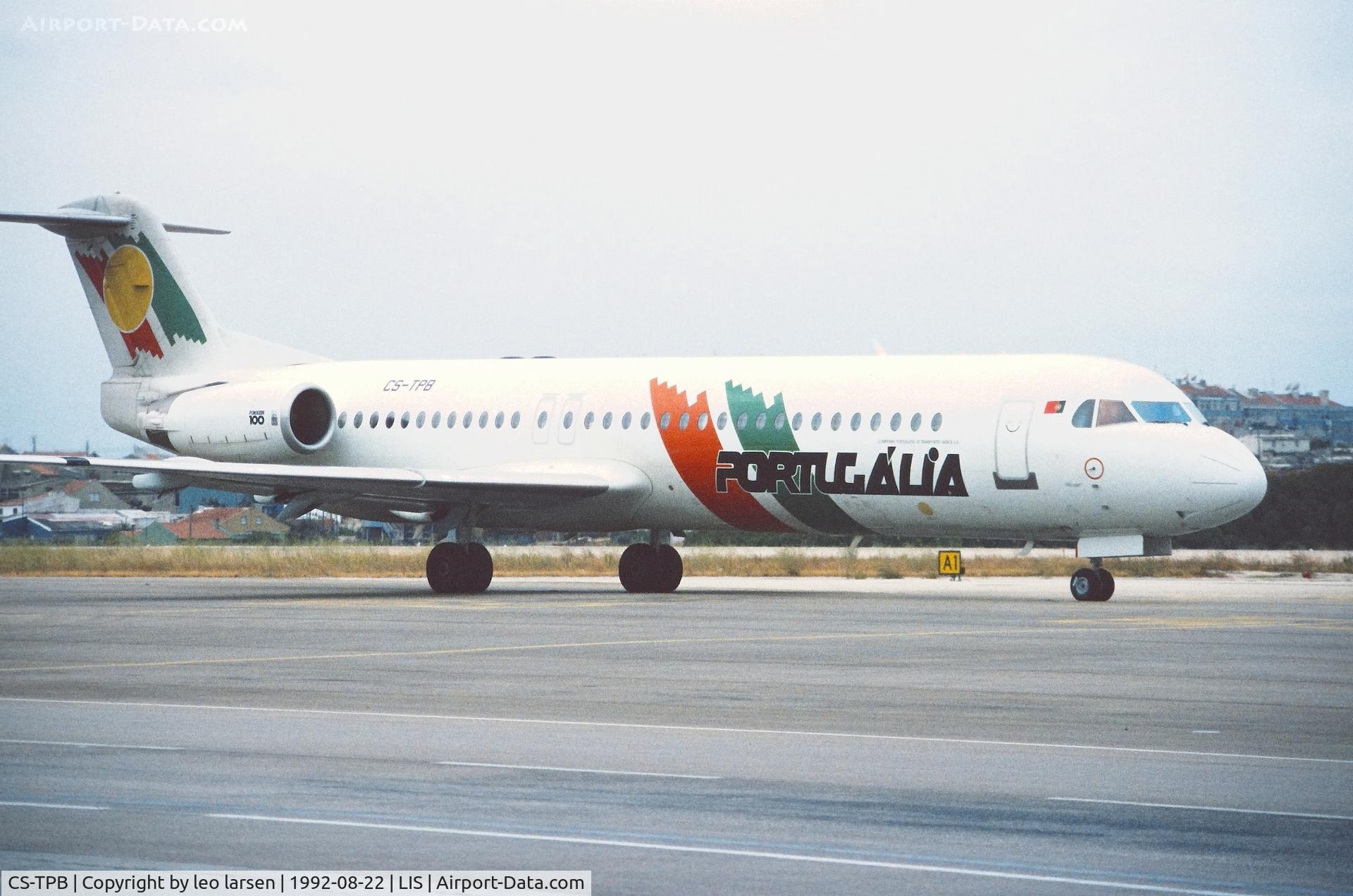 CS-TPB, 1990 Fokker 100 (F-28-0100) C/N 11262, Lisbon 22.8.1992