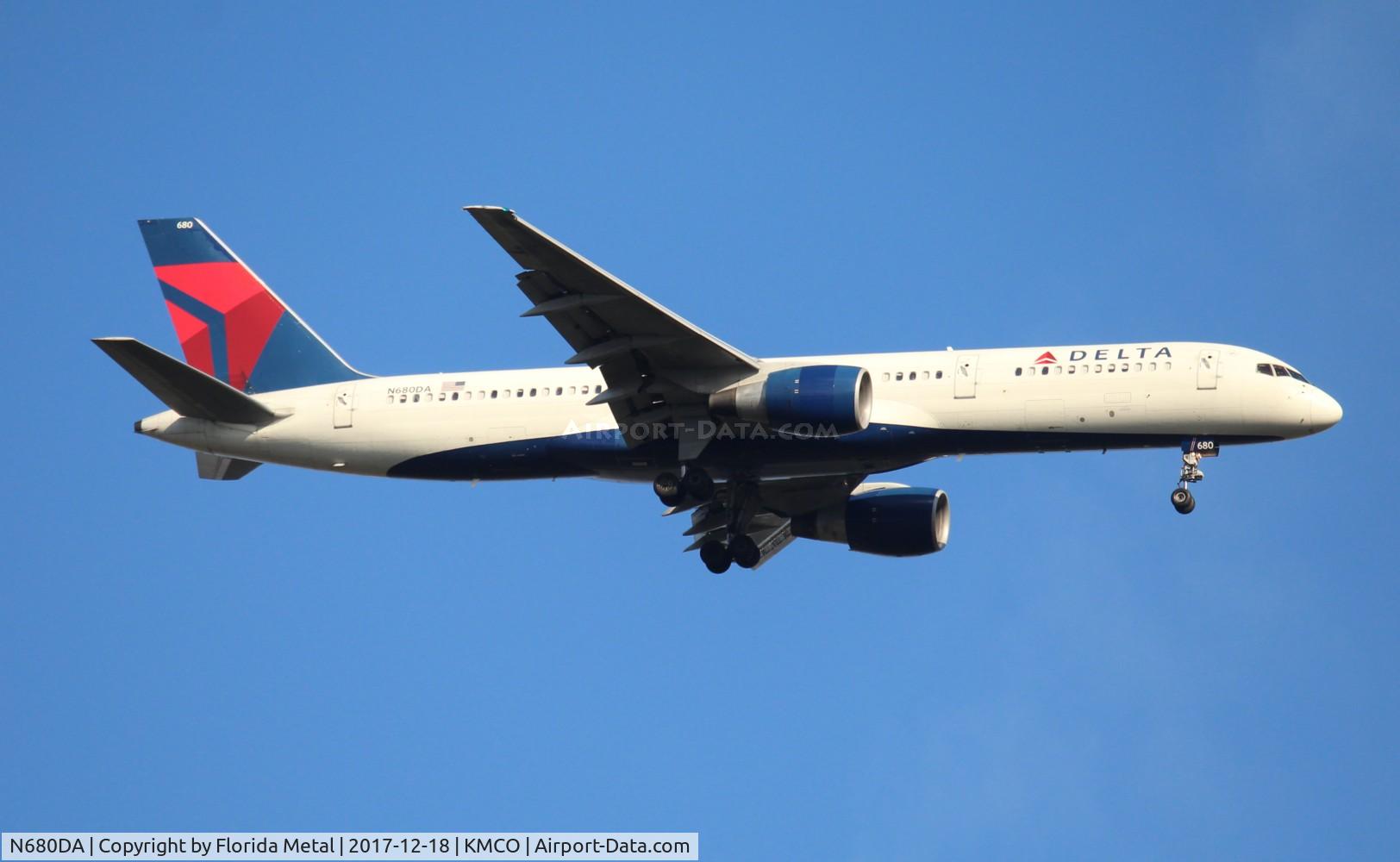 N680DA, 1992 Boeing 757-232 C/N 26956, MCO 2017