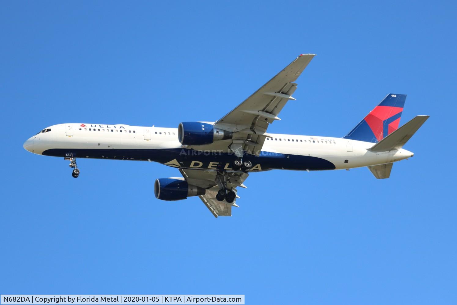 N682DA, 1993 Boeing 757-232 C/N 26958, TPA 2020