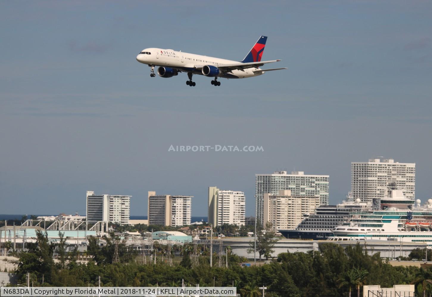 N683DA, 1993 Boeing 757-232 C/N 27103, FLL 2018