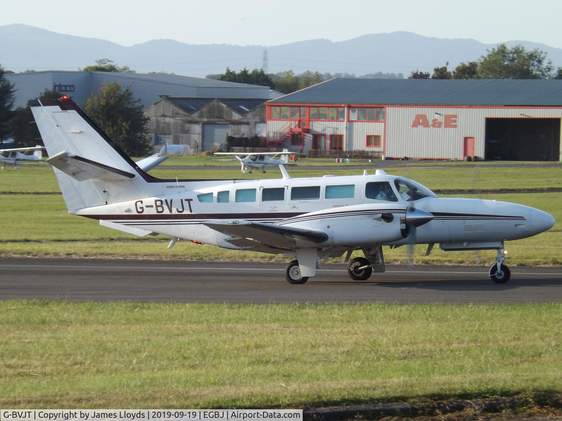 G-BVJT, 1994 Reims F406 Caravan II C/N F406-0073, Back tracking RW 27 at Gloucestershire Airport.