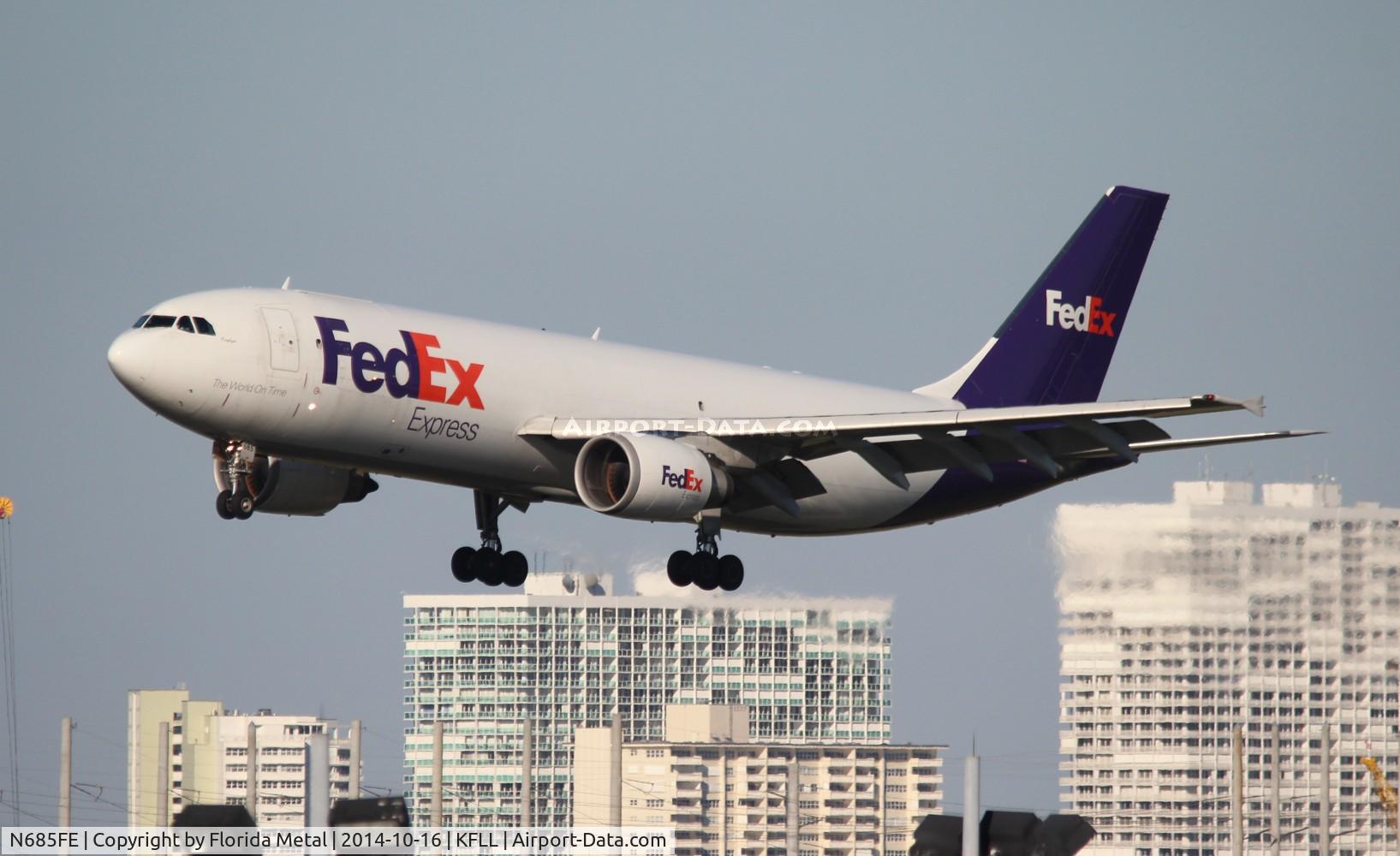 N685FE, 1999 Airbus A300F4-605R C/N 803, FLL 2014