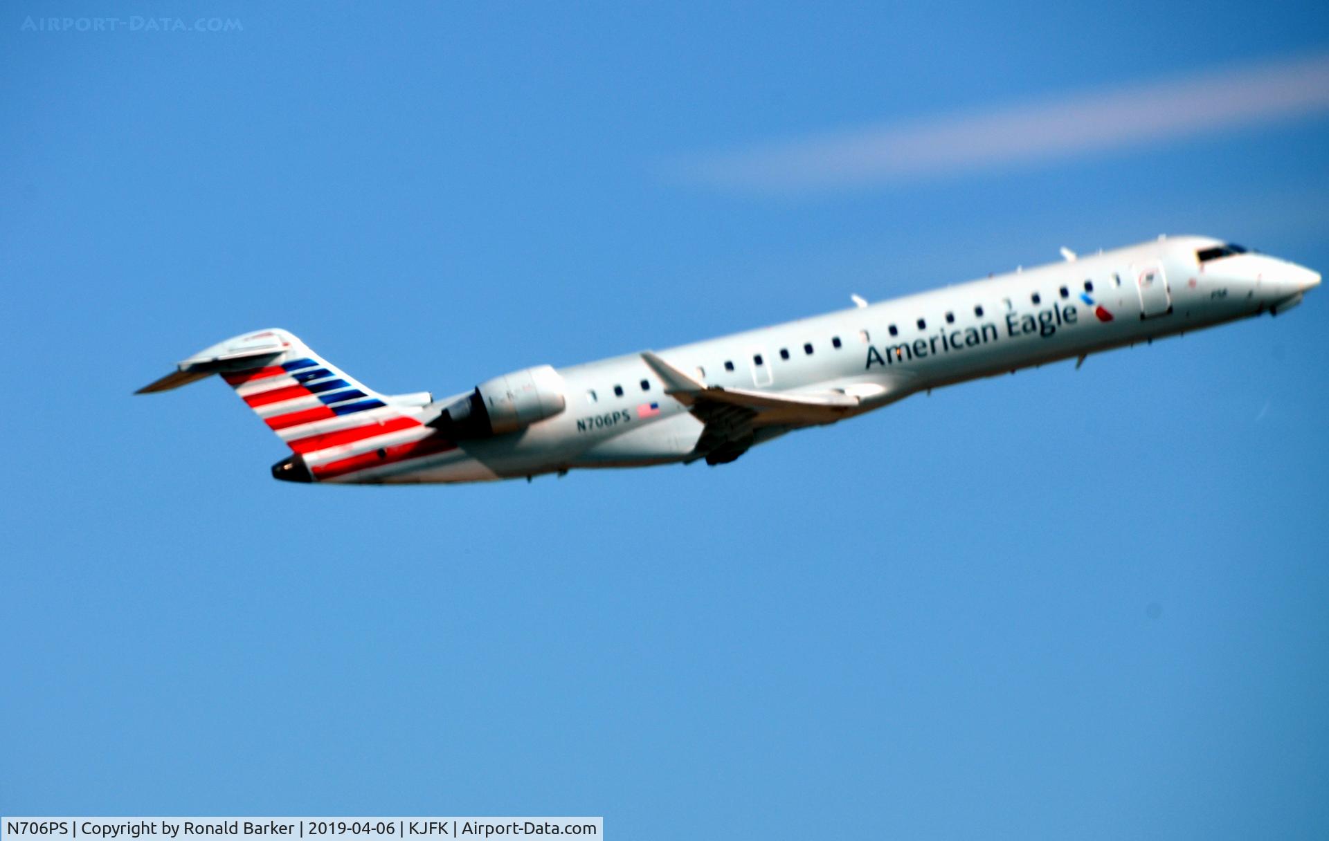 N706PS, 2004 Bombardier CRJ-701 (CL-600-2C10) Regional Jet C/N 10150, Takeoff JFK