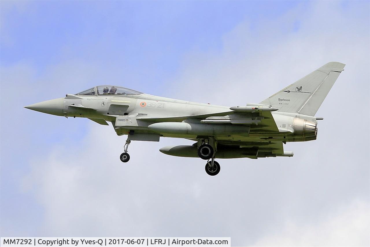 MM7292, Eurofighter EF-2000 Typhoon S C/N IS024, Eurofighter EF-2000 Typhoon S, On final rwy 26, Landivisiau Naval Air Base (LFRJ) Tiger Meet 2017
