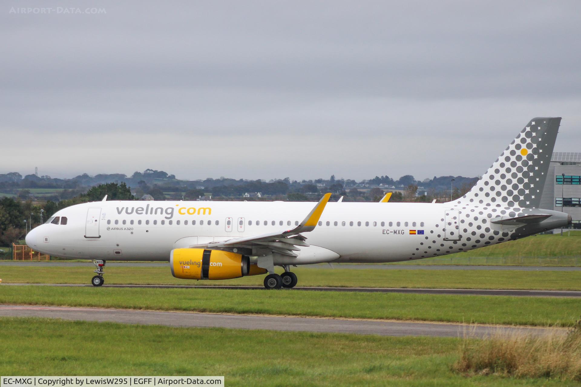 EC-MXG, 2018 Airbus A320-232 C/N 8192, EC-MXG arriving at CWL