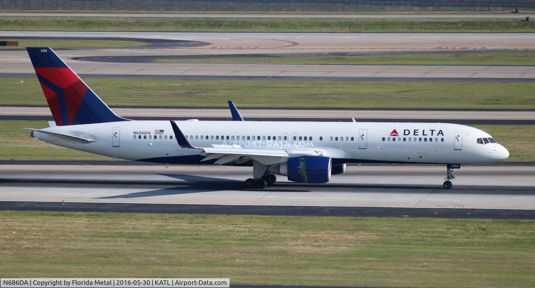N686DA, 1995 Boeing 757-232 C/N 27589, ATL 2016