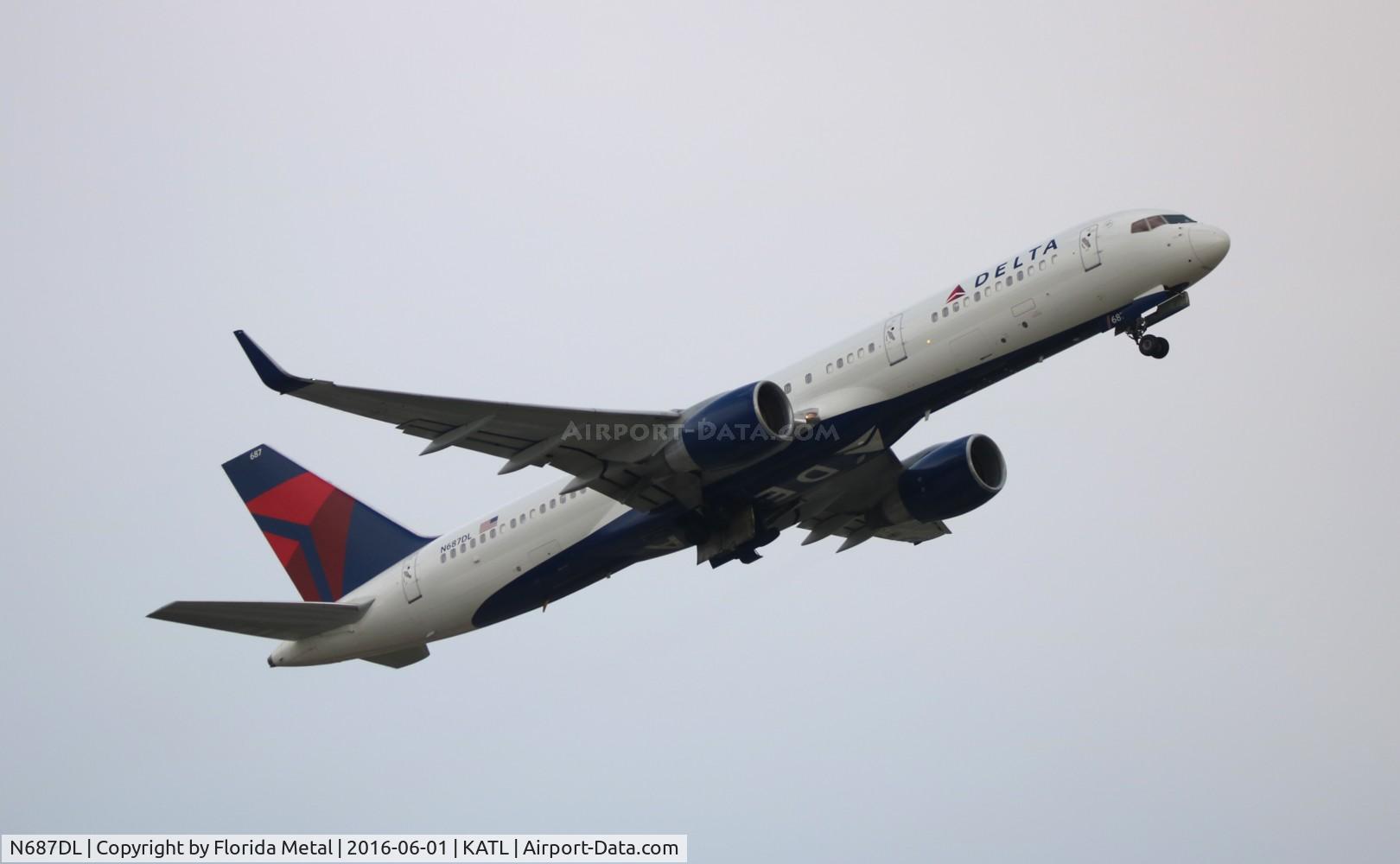 N687DL, 1998 Boeing 757-232 C/N 27586, ATL 2016