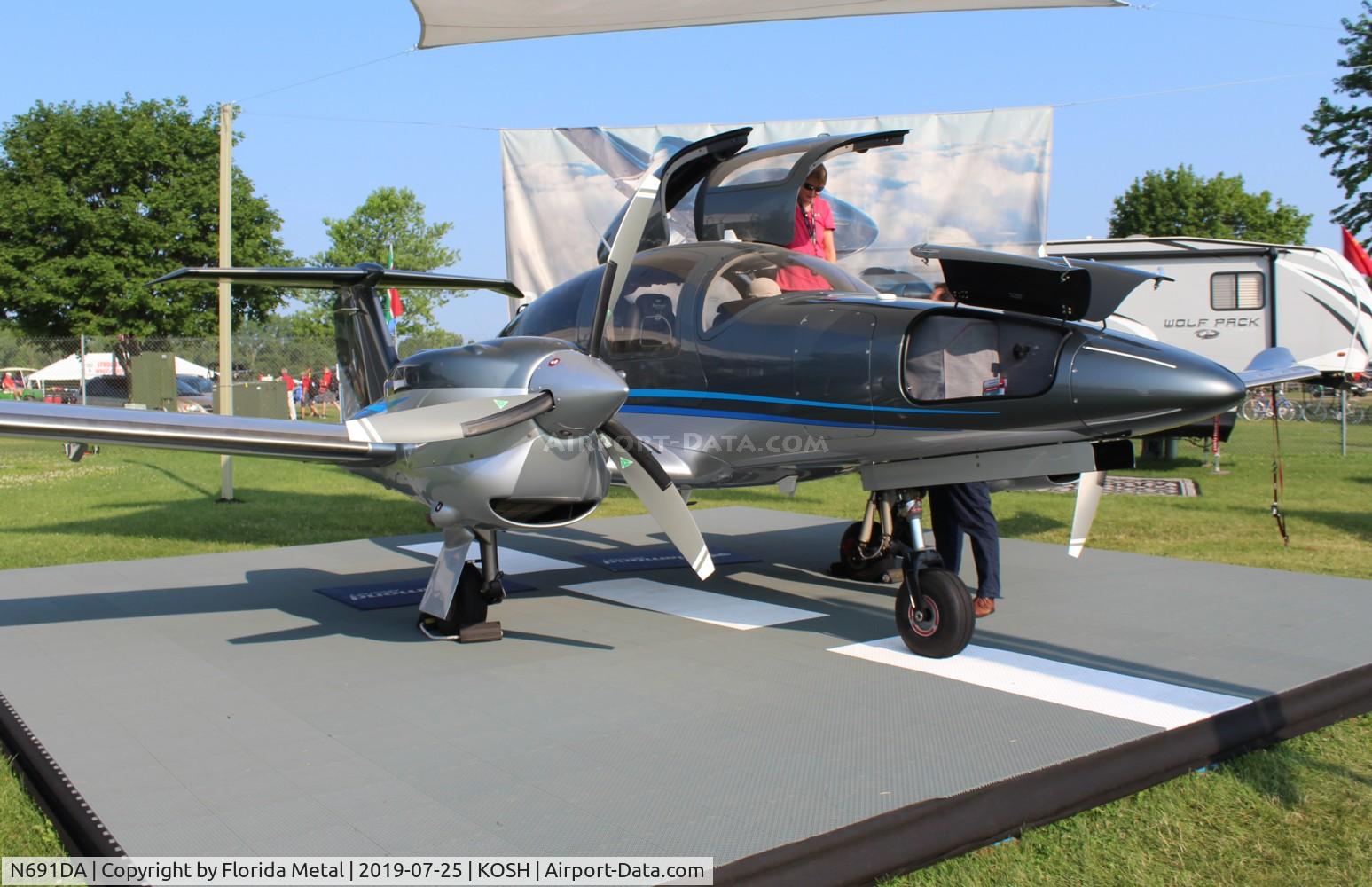 N691DA, 2018 Diamond DA-62 C/N 62.093, OSH 2019