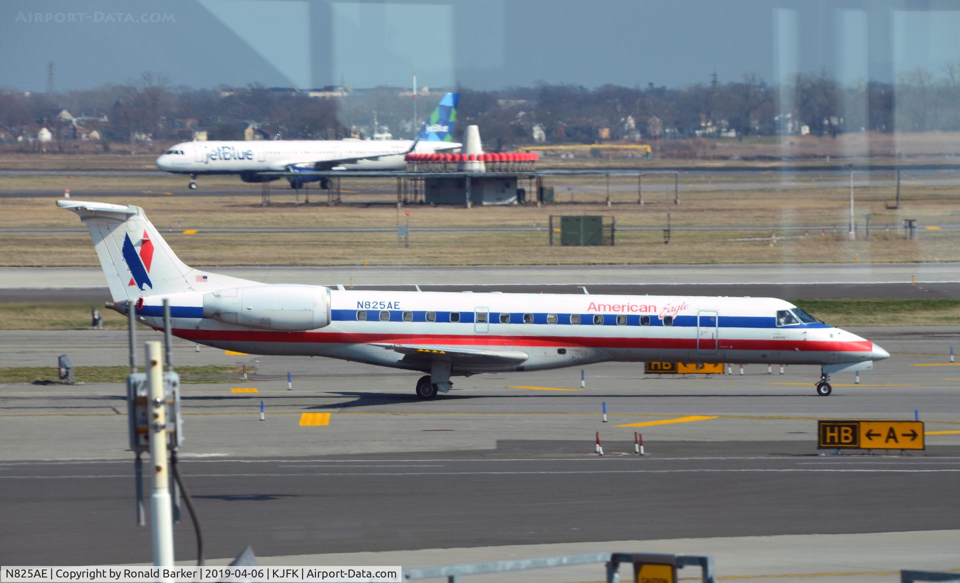 N825AE, 2002 Embraer ERJ-140LR (EMB-135KL) C/N 145589, Taxi JFK