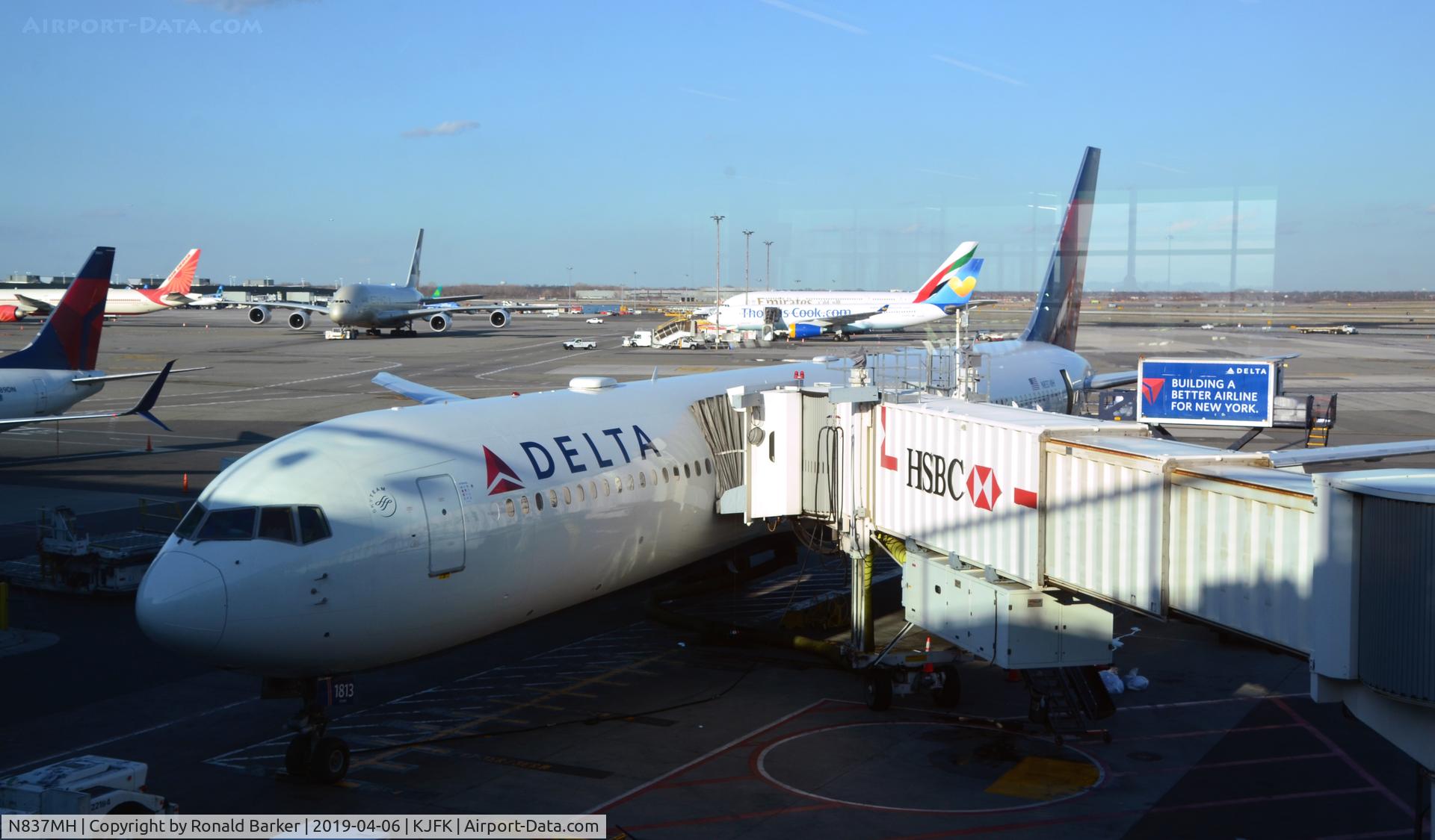N837MH, 2000 Boeing 767-432/ER C/N 29710, Parked JFK