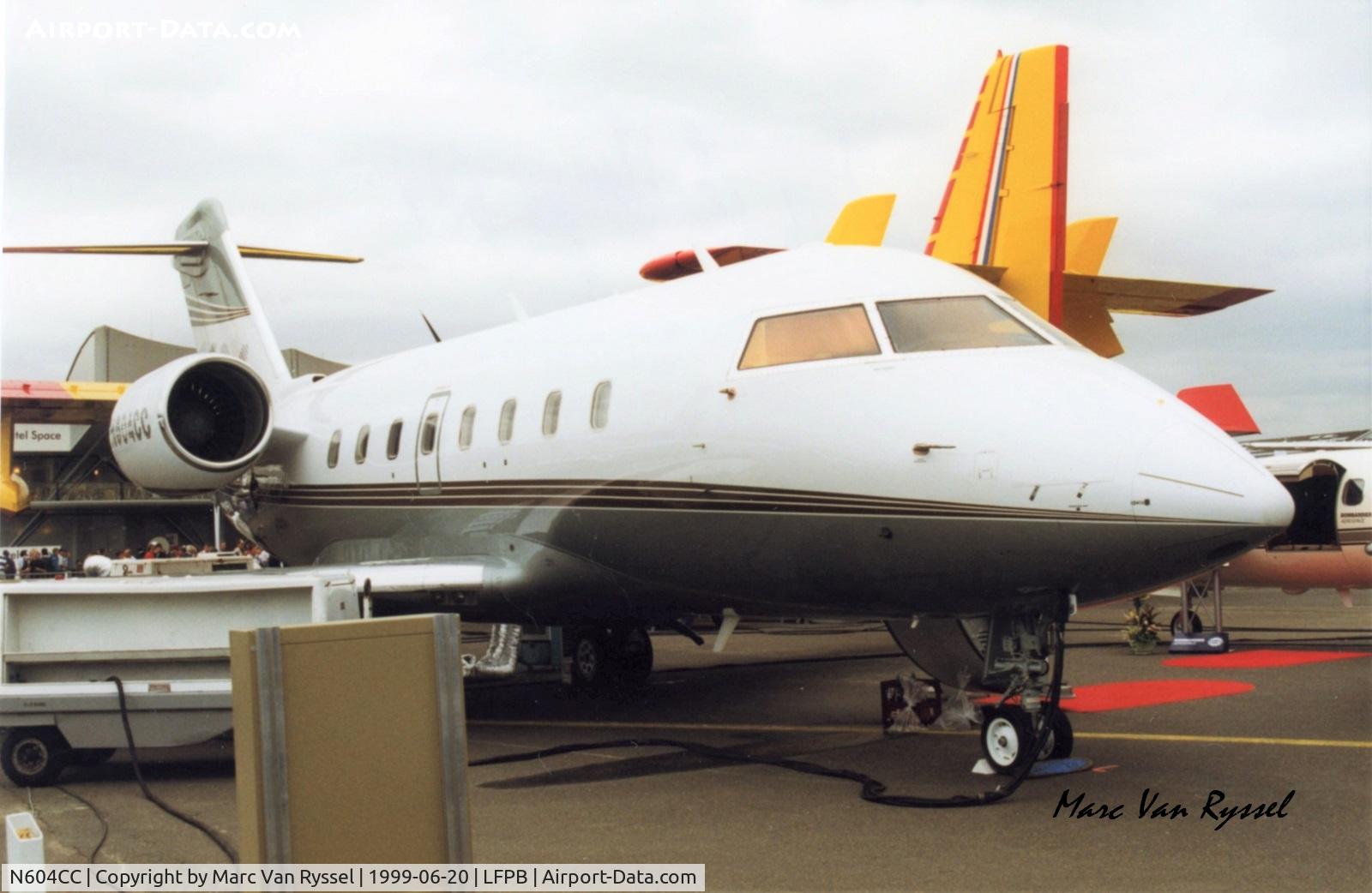 N604CC, 1998 Canadair Challenger 604 (CL-600-2B16) C/N 5376, At Paris Air Show 1999.