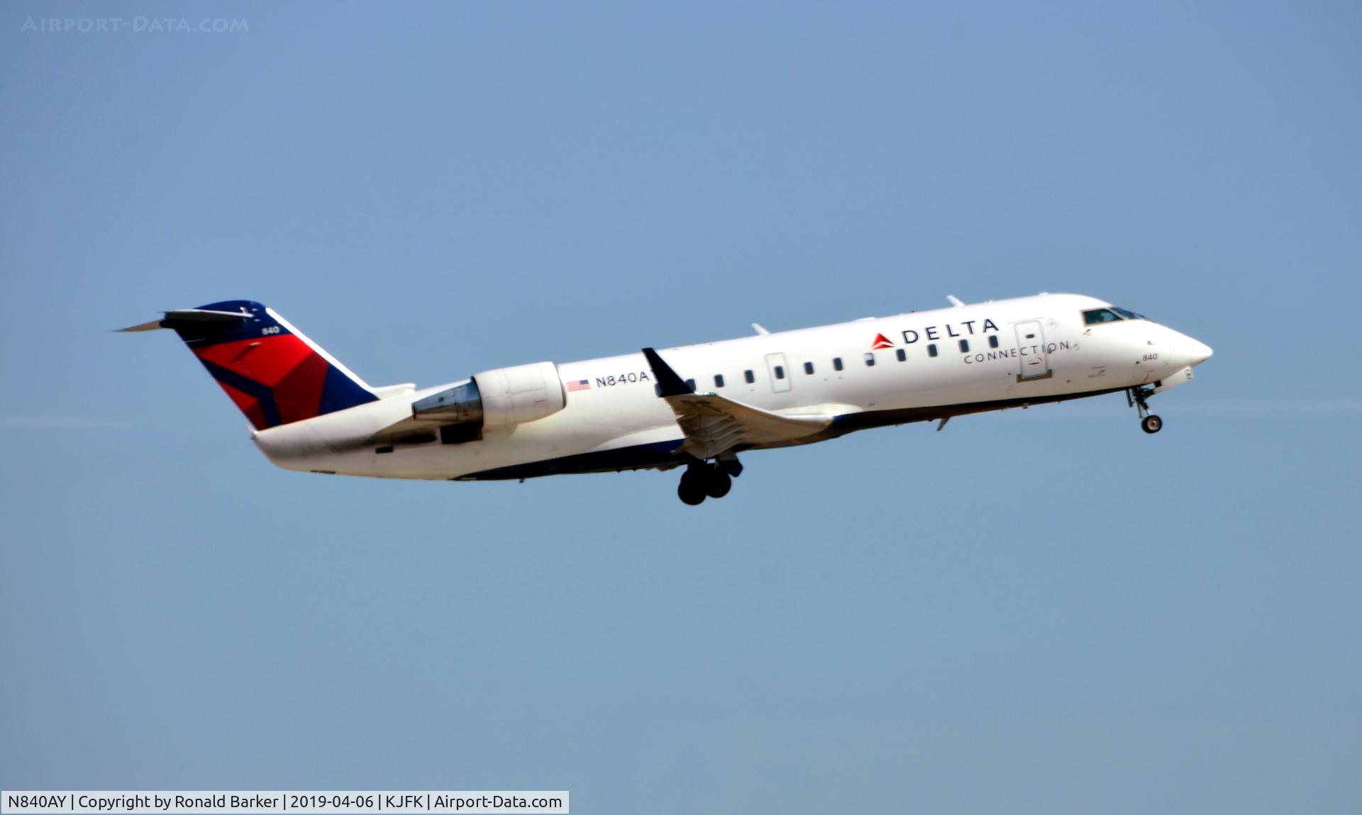 N840AY, 2005 Bombardier CRJ-200 (CL-600-2B19) C/N 8040, Takeoff JFK