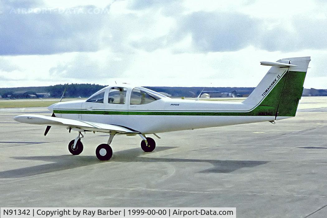 N91342, Piper PA-38-112 Tomahawk C/N 38-82A0009, N91342   Piper PA-38-112 Tomahawk [38-82A0009]  (Place & Date unknown) @ 1999