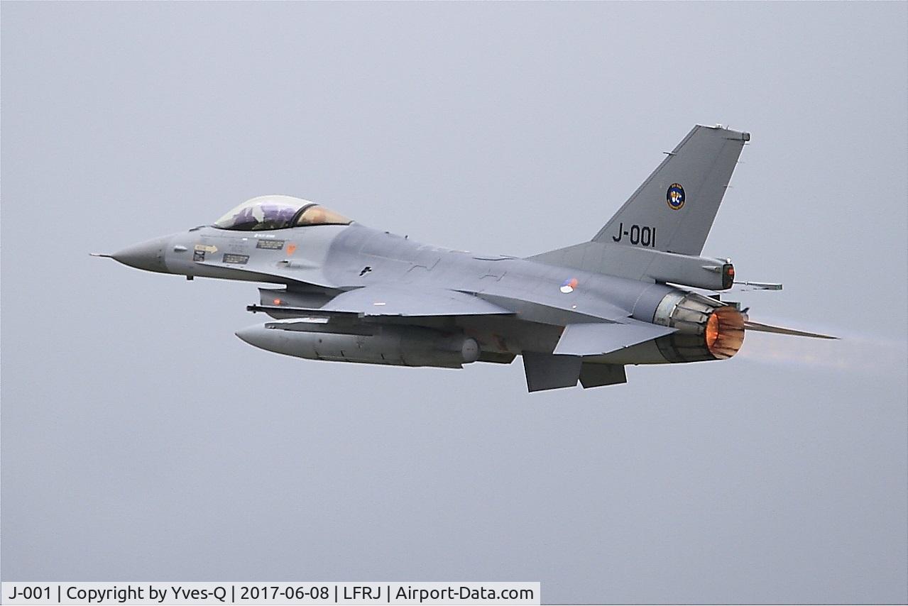 J-001, Fokker F-16AM Fighting Falcon C/N 6D-157, Fokker F-16AM Fighting Falcon, Climbing from rwy 26, Landivisiau Naval Air Base (LFRJ) Tiger Meet 2017
