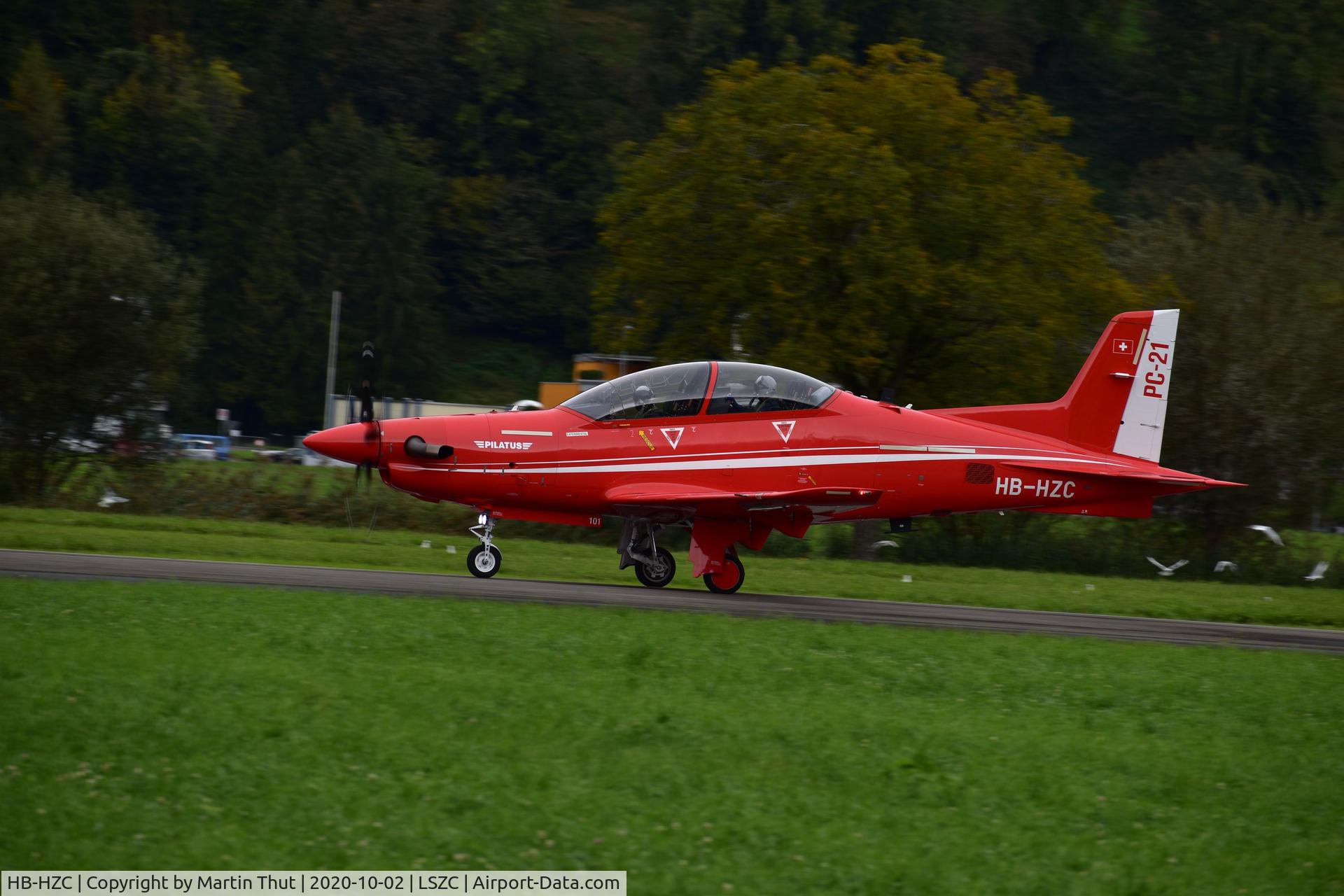 HB-HZC, 2005 Pilatus PC-21 C/N 101, HB-HZC landing at Buochs