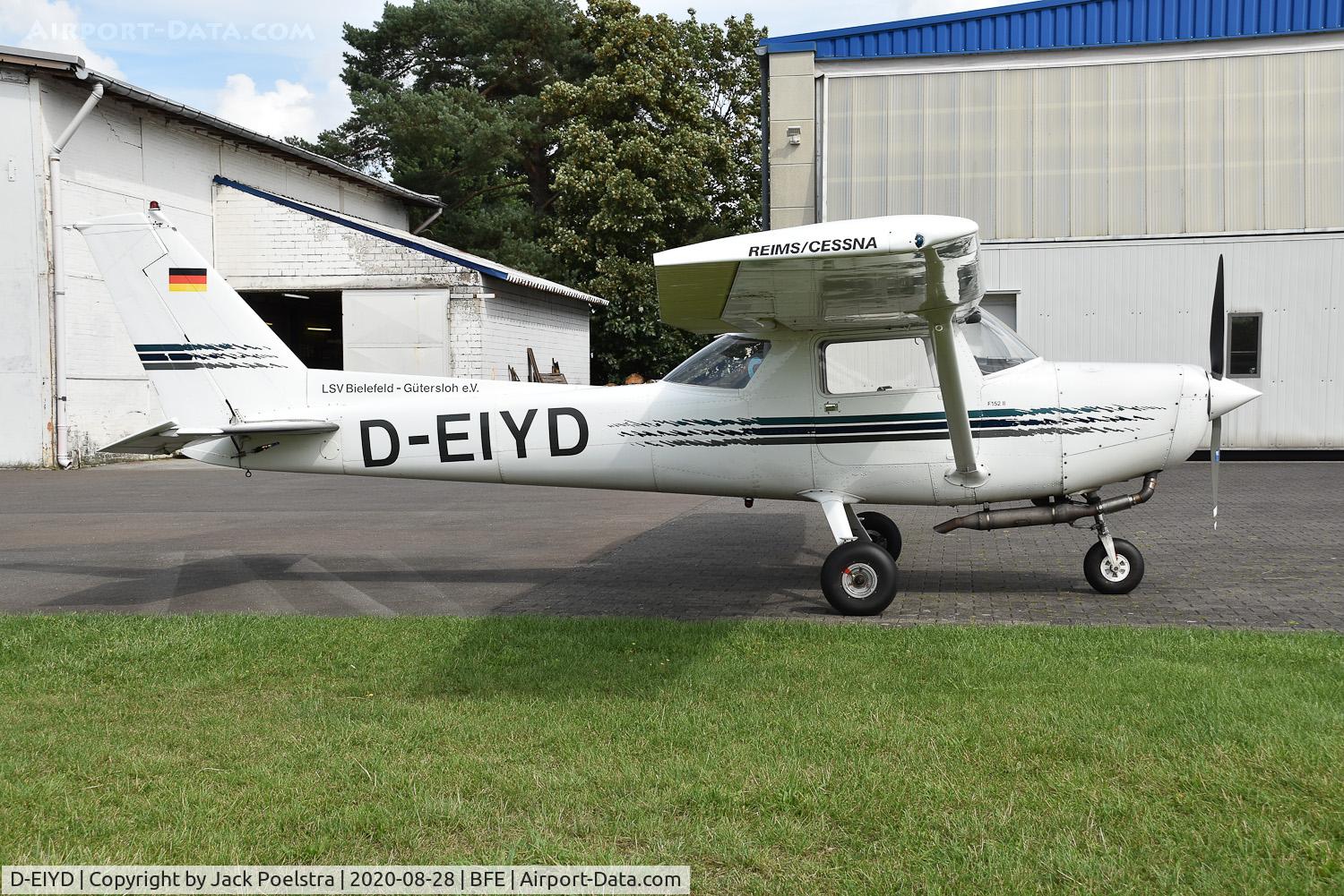 D-EIYD, 1979 Reims F152 C/N 1562, D-EIYD of LSV-Bielefeld