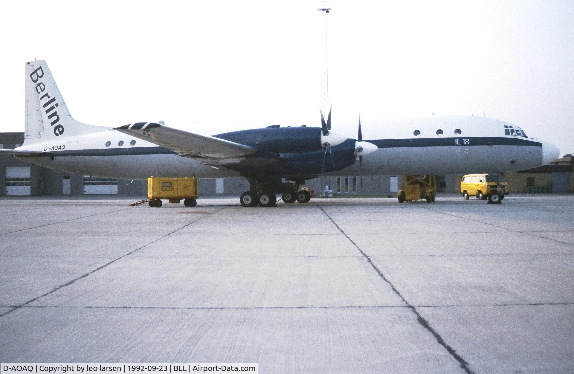 D-AOAQ, 1964 Ilyushin IL-18V C/N 18 400 74 01, Billund 23.9.1992.ex DDR-STP.To Air Ukraine as UR-75475