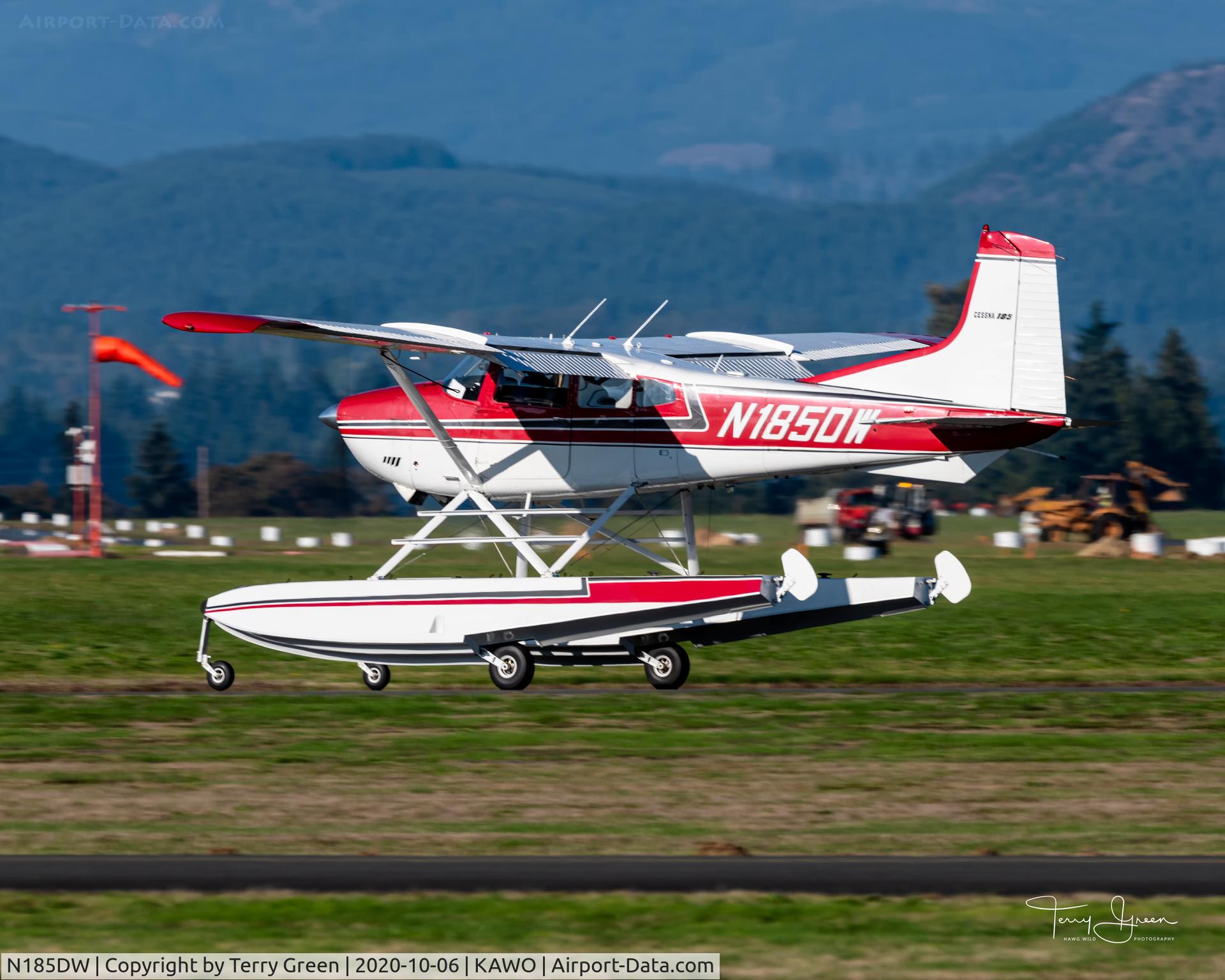 N185DW, 1971 Cessna A185E Skywagon 185 C/N 18501840, KAWO