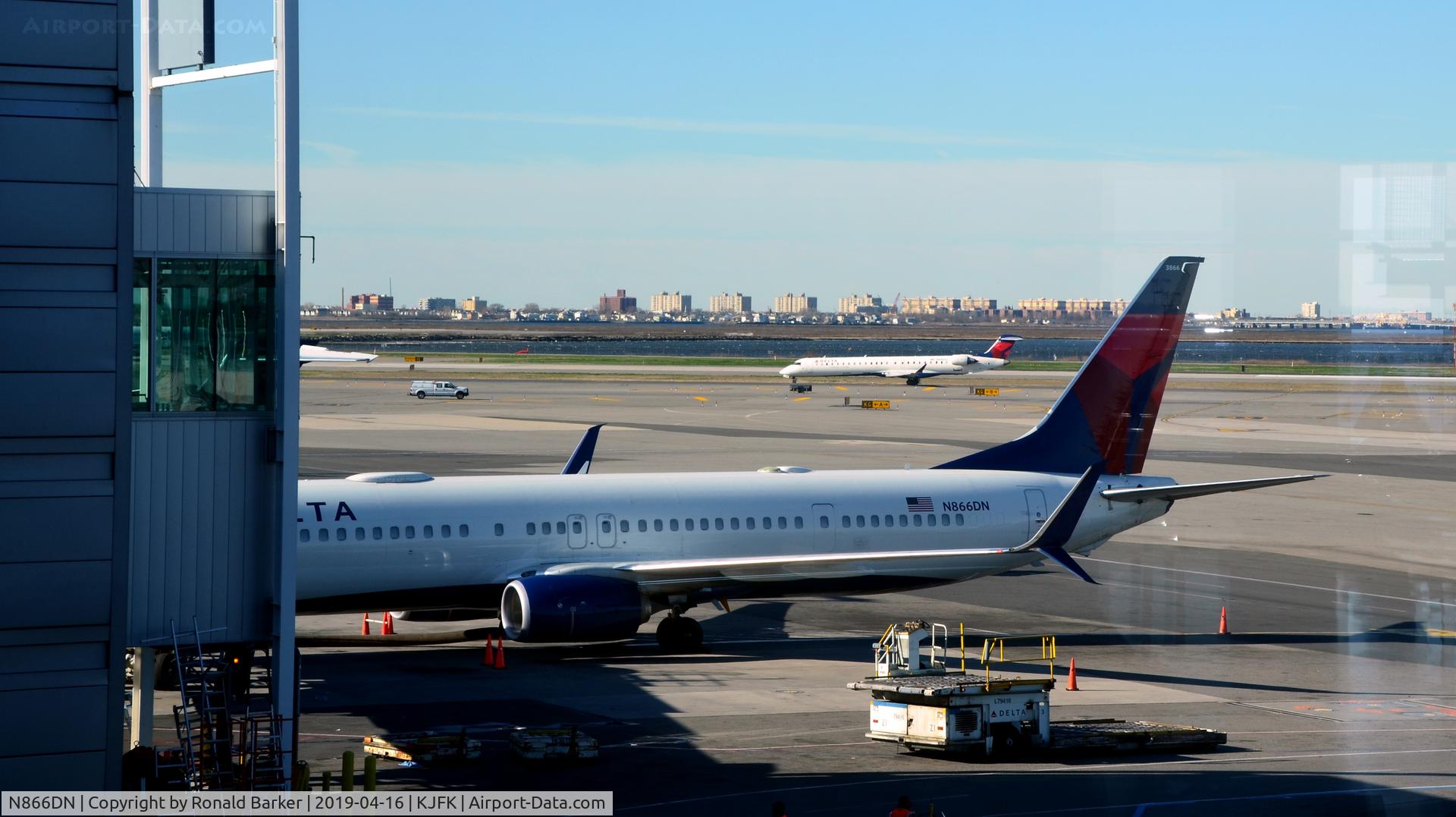 N866DN, 2016 Boeing 737-932/ER C/N 31977, Parked JFK