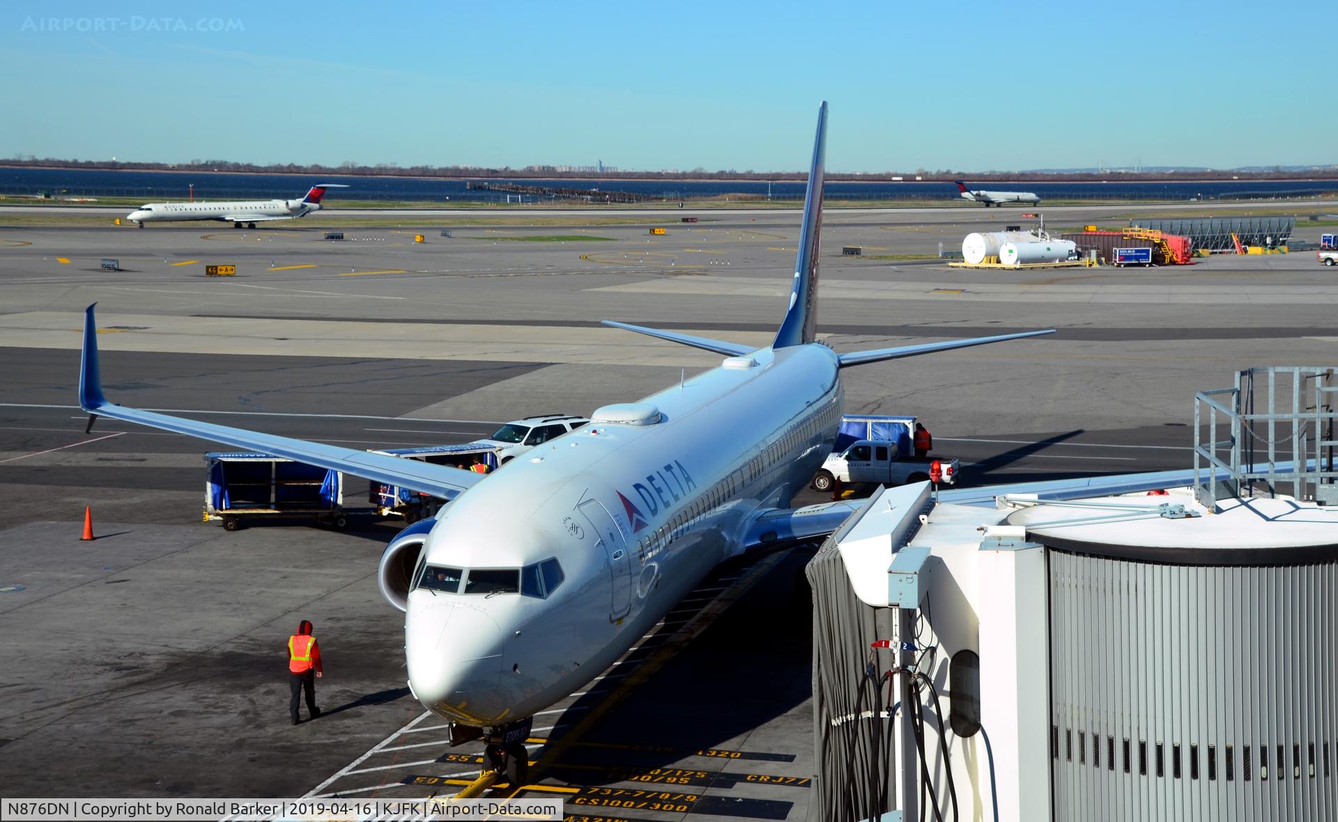 N876DN, 2017 Boeing 737-900/ER C/N 31987, At the gate JFK