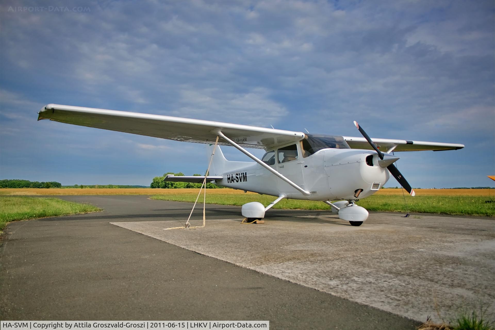 HA-SVM, 2005 Cessna 172S C/N 172S10075, LHKV - Kaposújlak Airport, Hungary