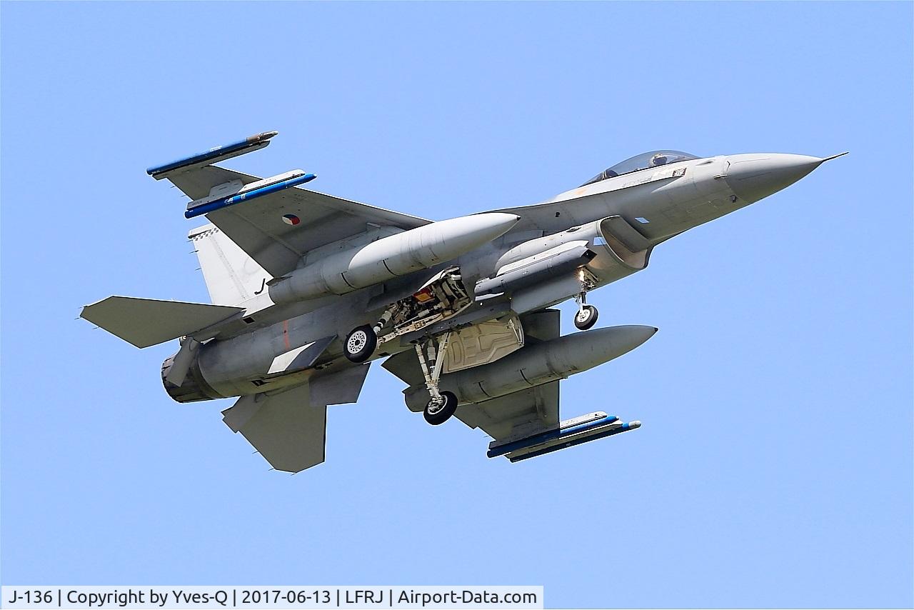 J-136, Fokker F-16AM Fighting Falcon C/N 6D-126, Fokker F-16AM Fighting Falcon, Short approach rwy 08, Landivisiau Naval Air Base (LFRJ) Tiger Meet 2017