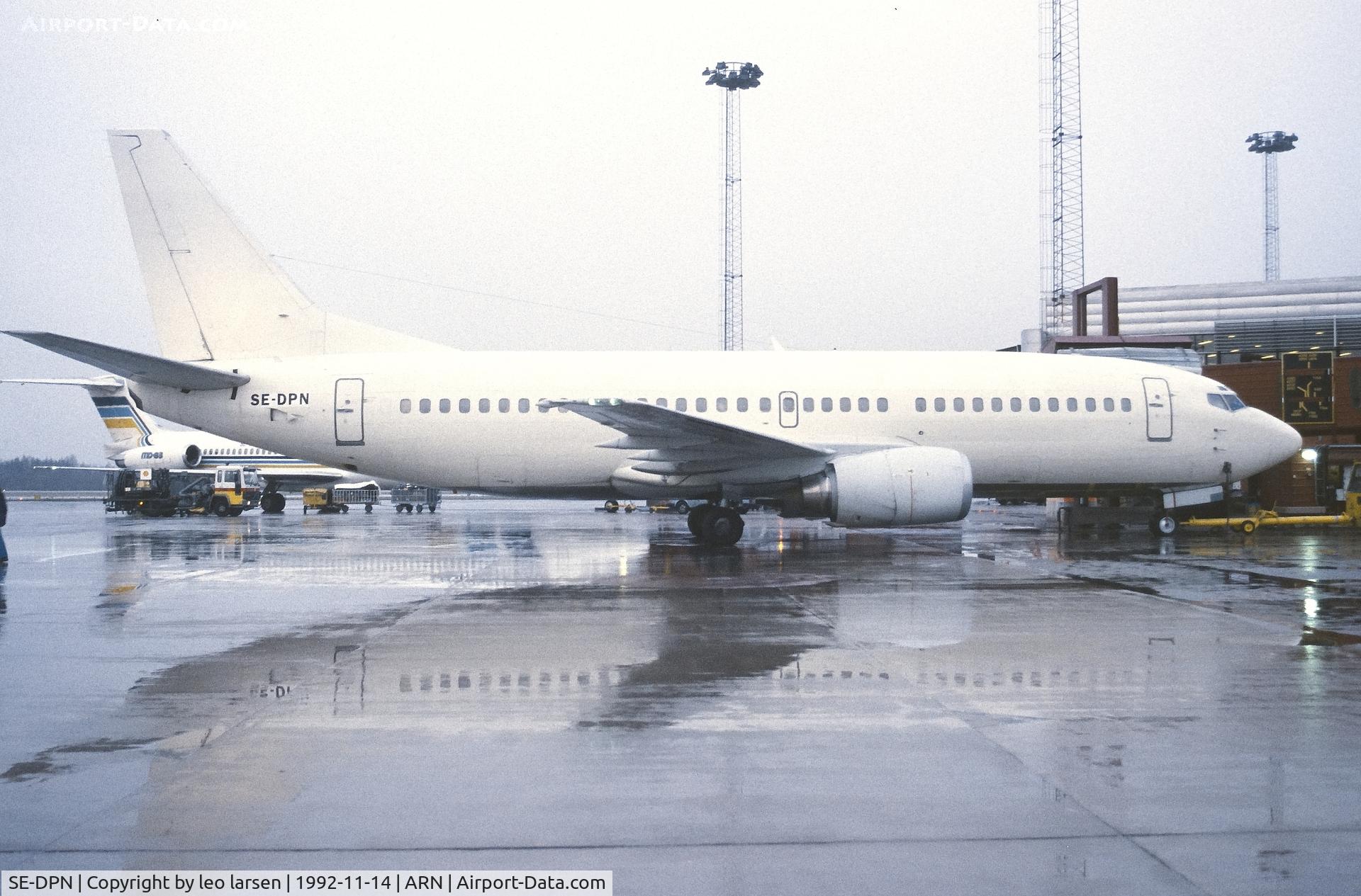 SE-DPN, 1988 Boeing 737-3G7 C/N 23783, Arlanda 14.11.1992